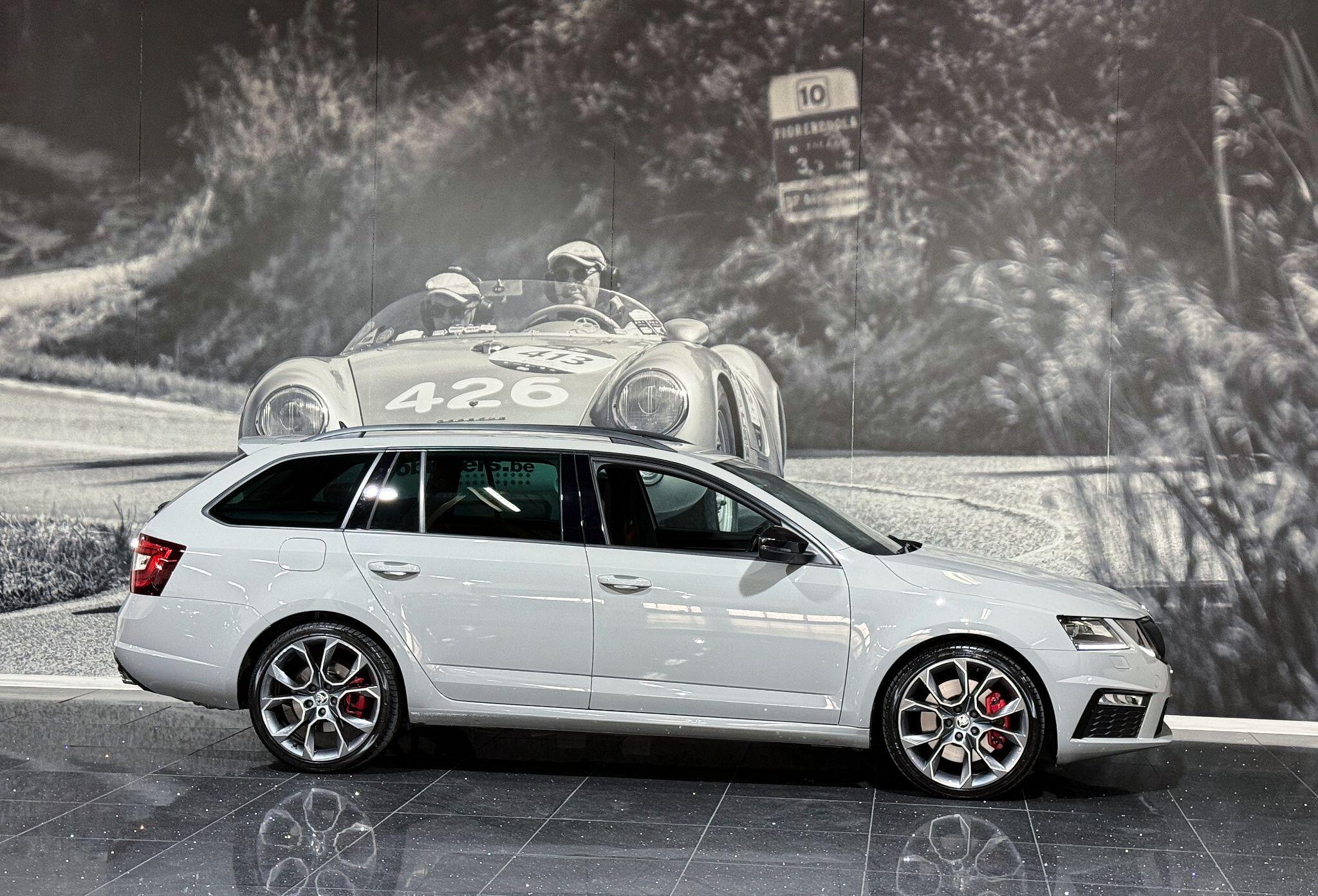 Skoda Octavia view 4
