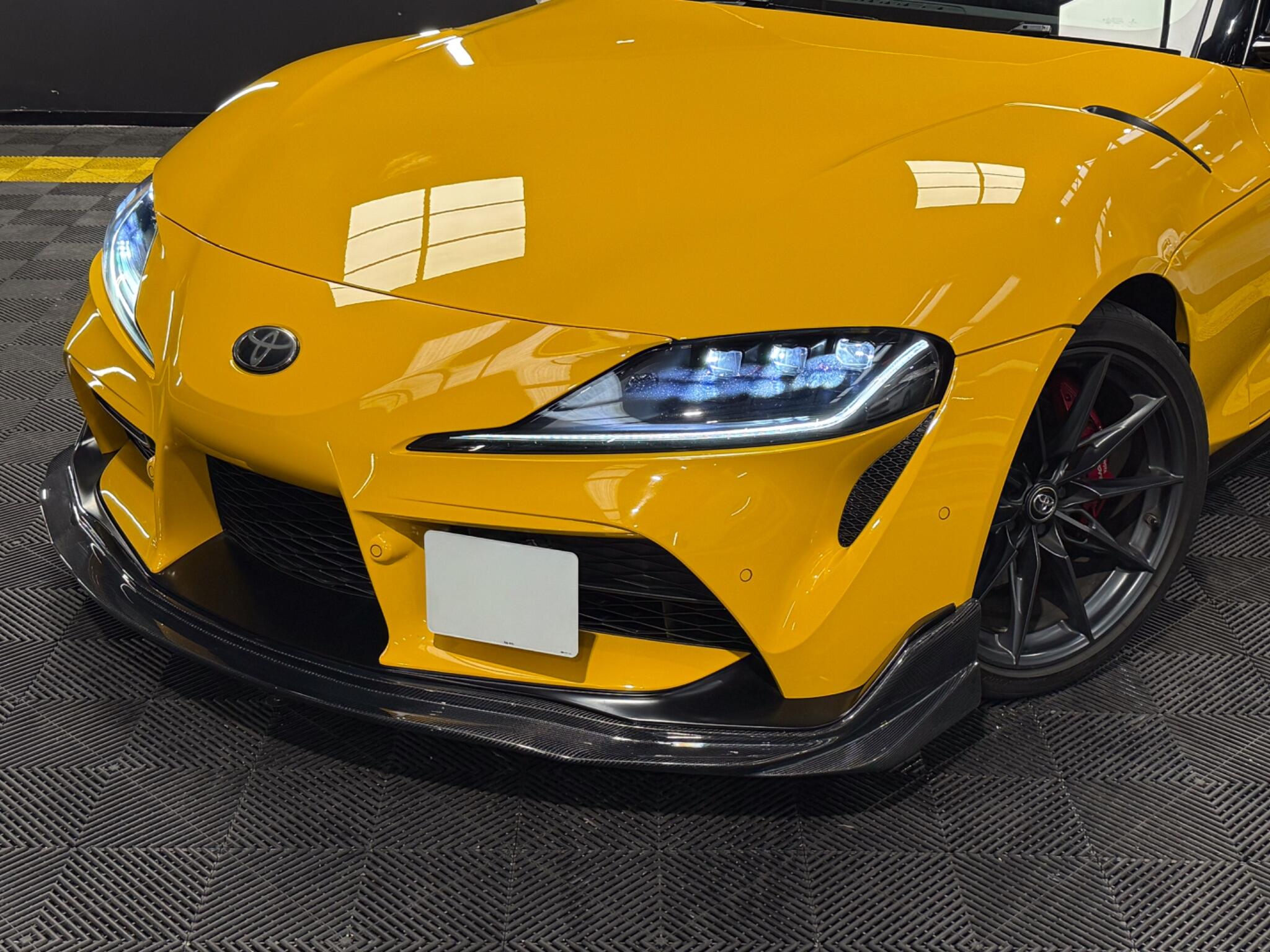 Toyota Supra view 8