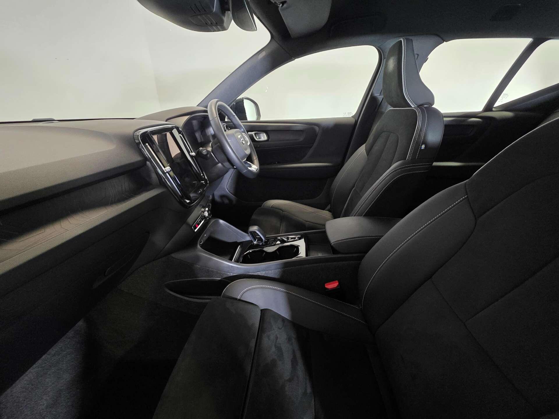 Volvo XC40 view 51