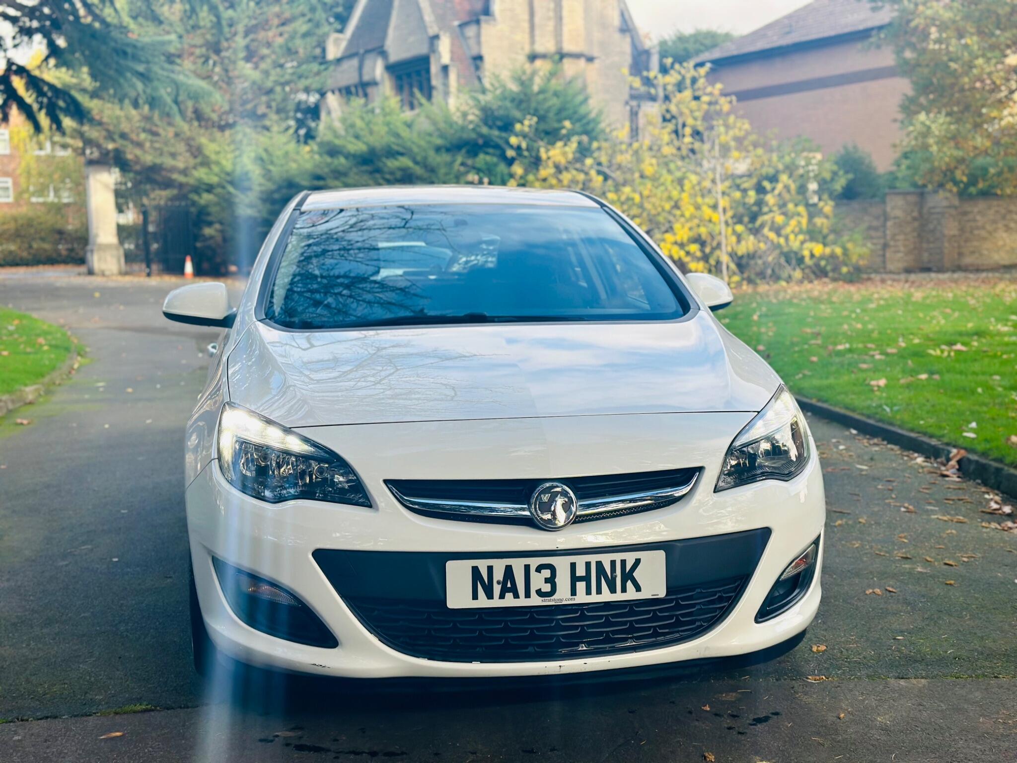 Vauxhall Astra view 18