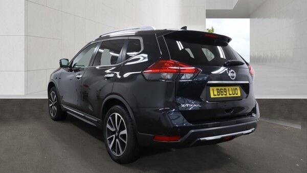 Nissan X-Trail view 6