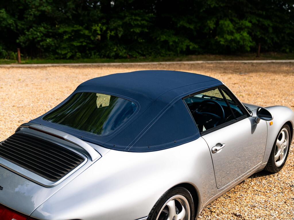 Porsche 911 view 28