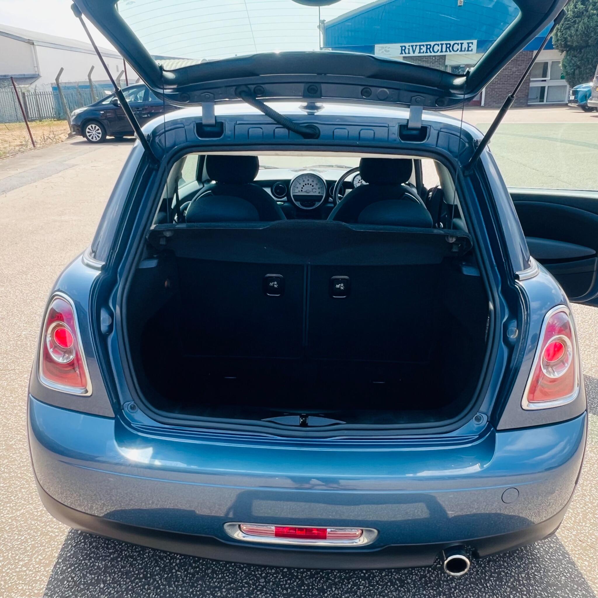 Mini Hatch view 20