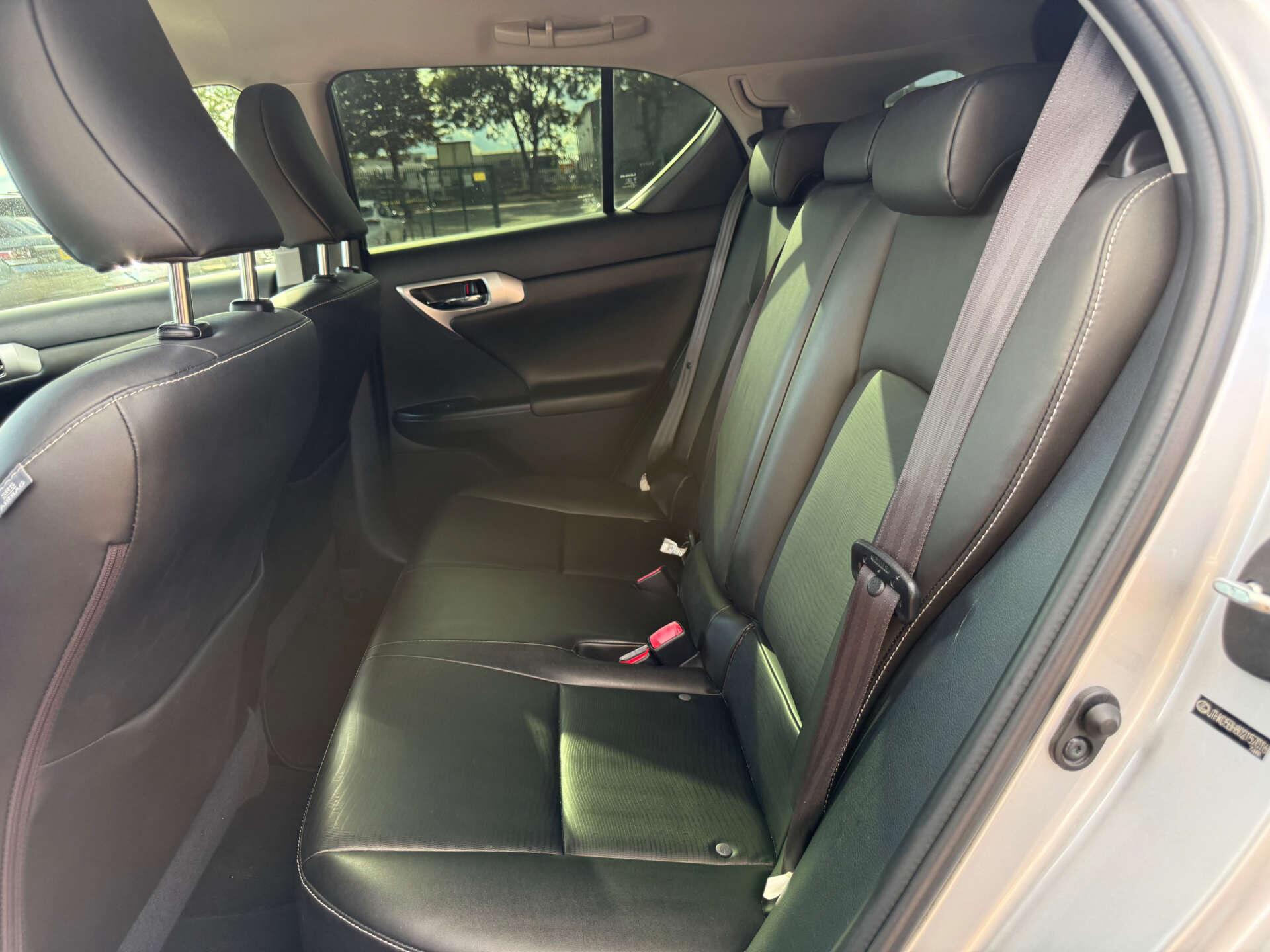Lexus CT view 64