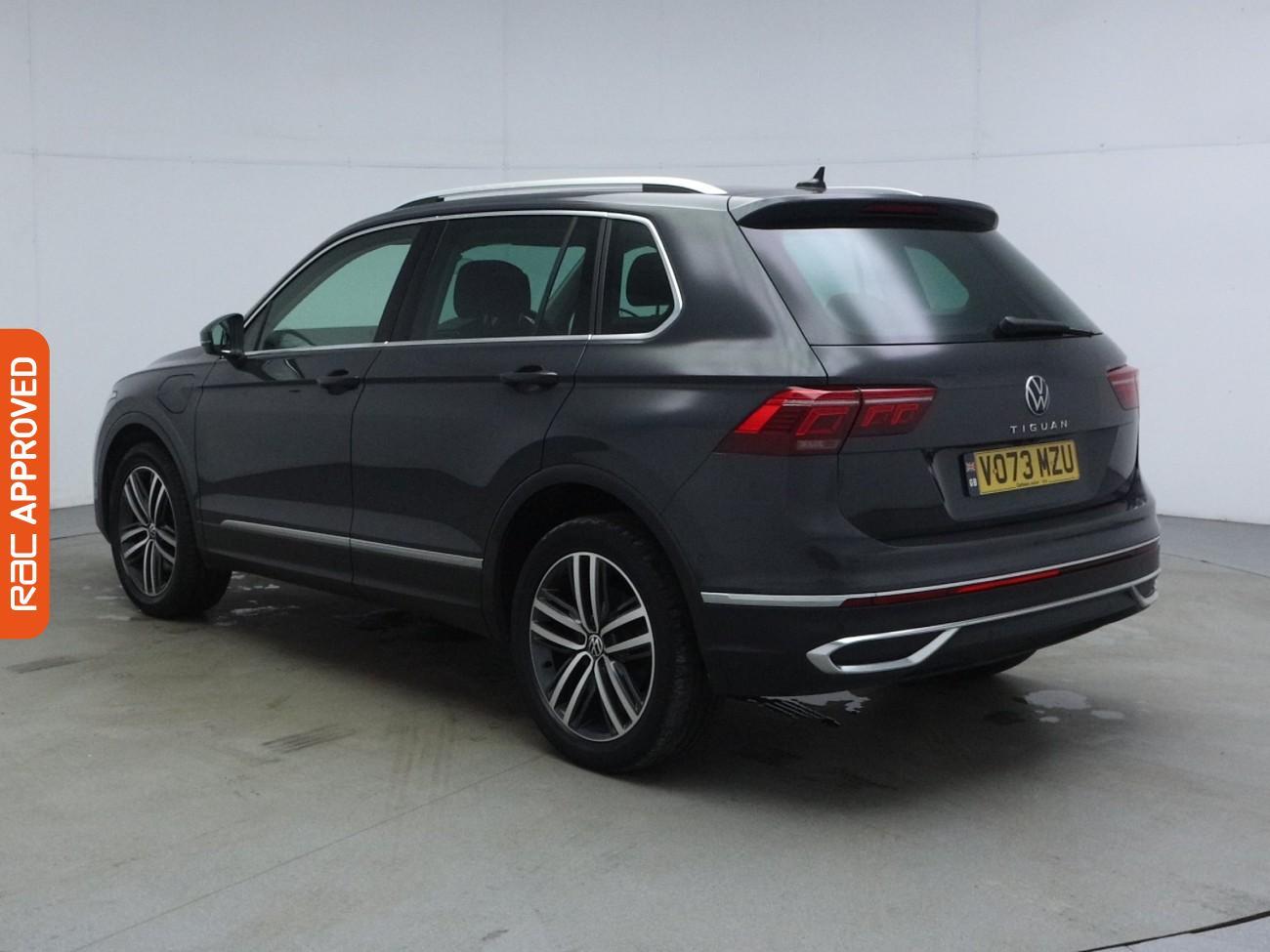 Volkswagen Tiguan view 5