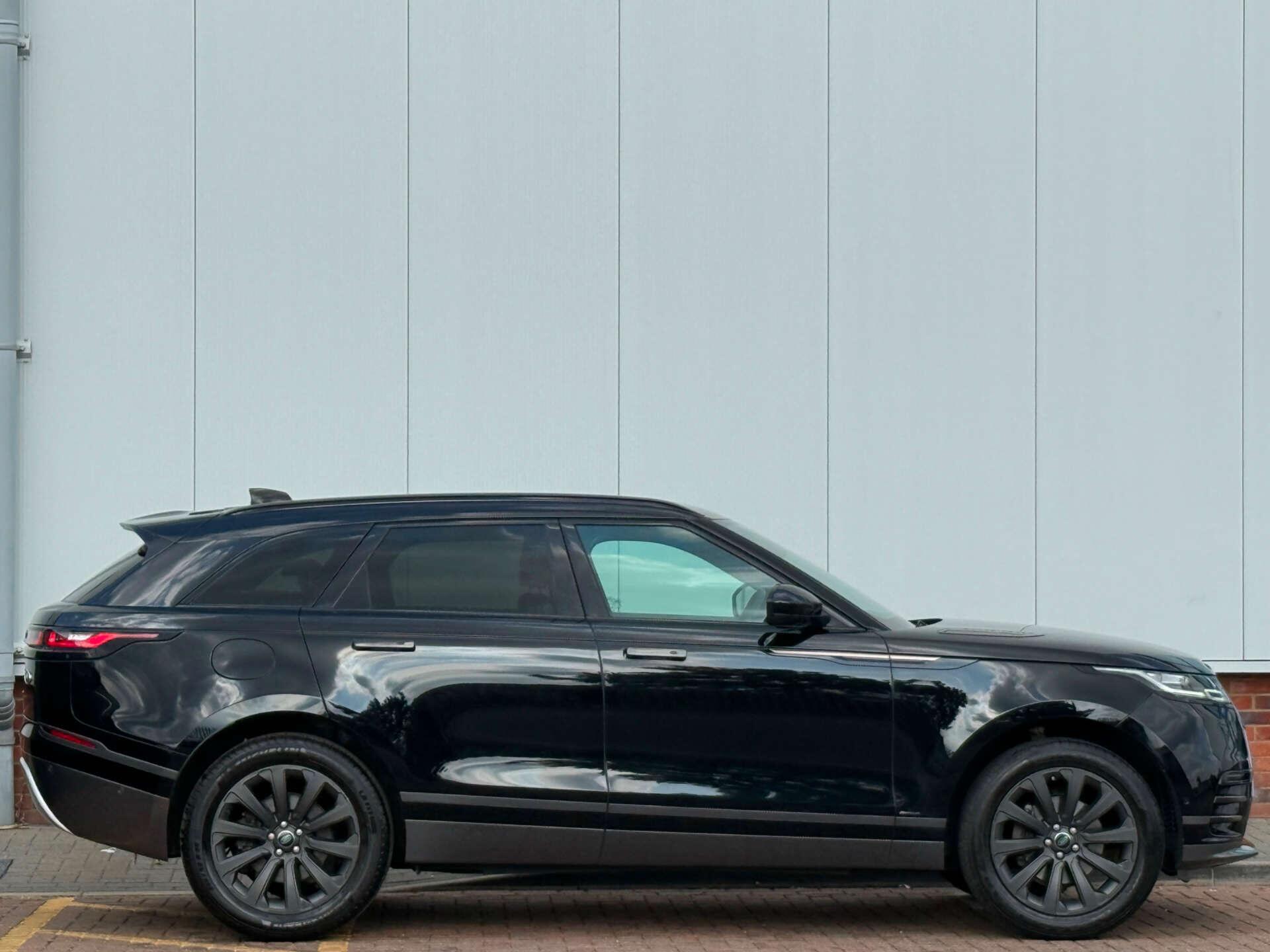 Land Rover Range Rover Velar view 8