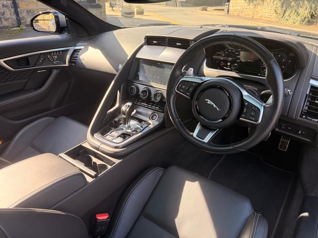 Jaguar F-Type view 32