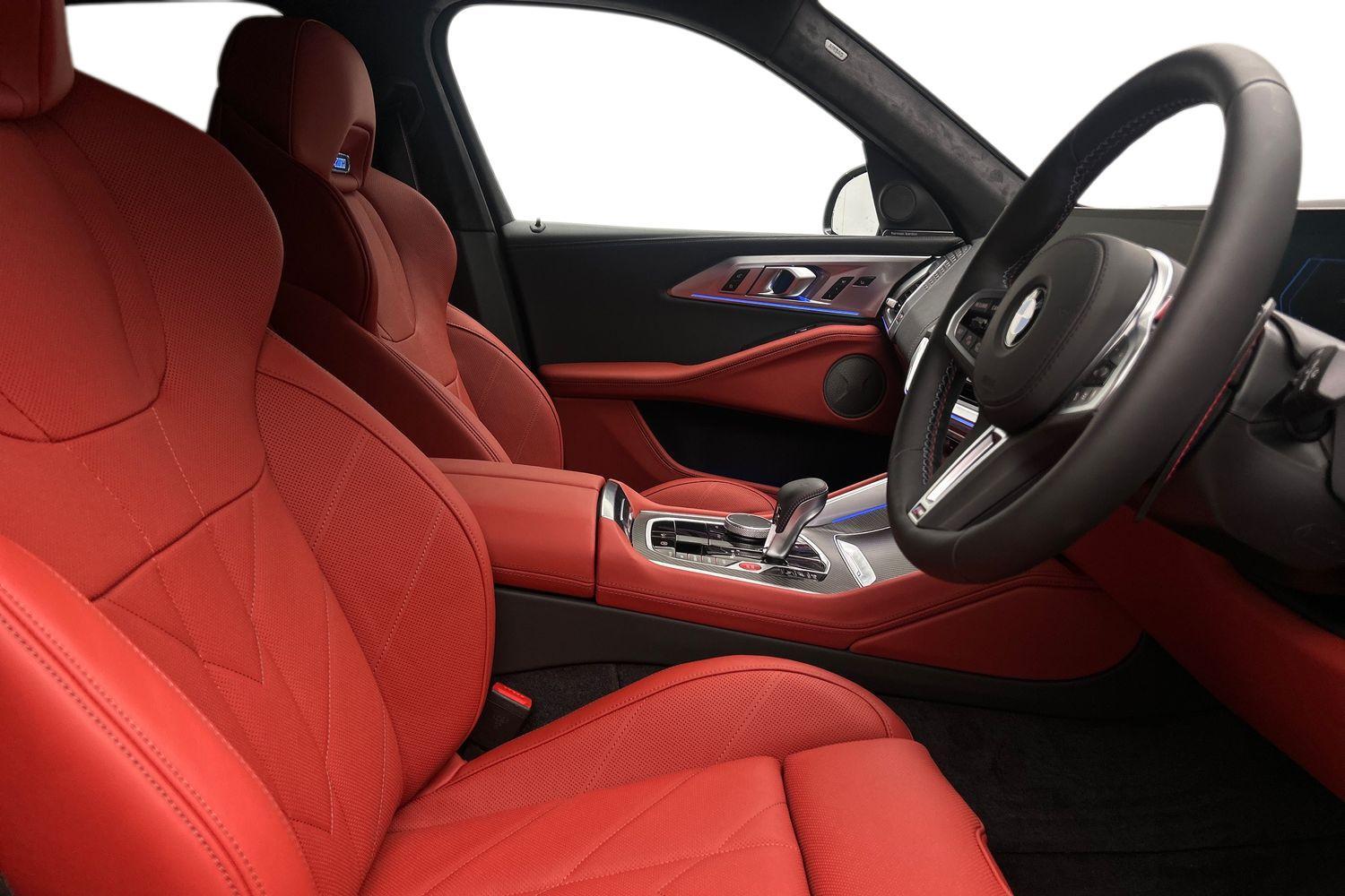 BMW XM view 11