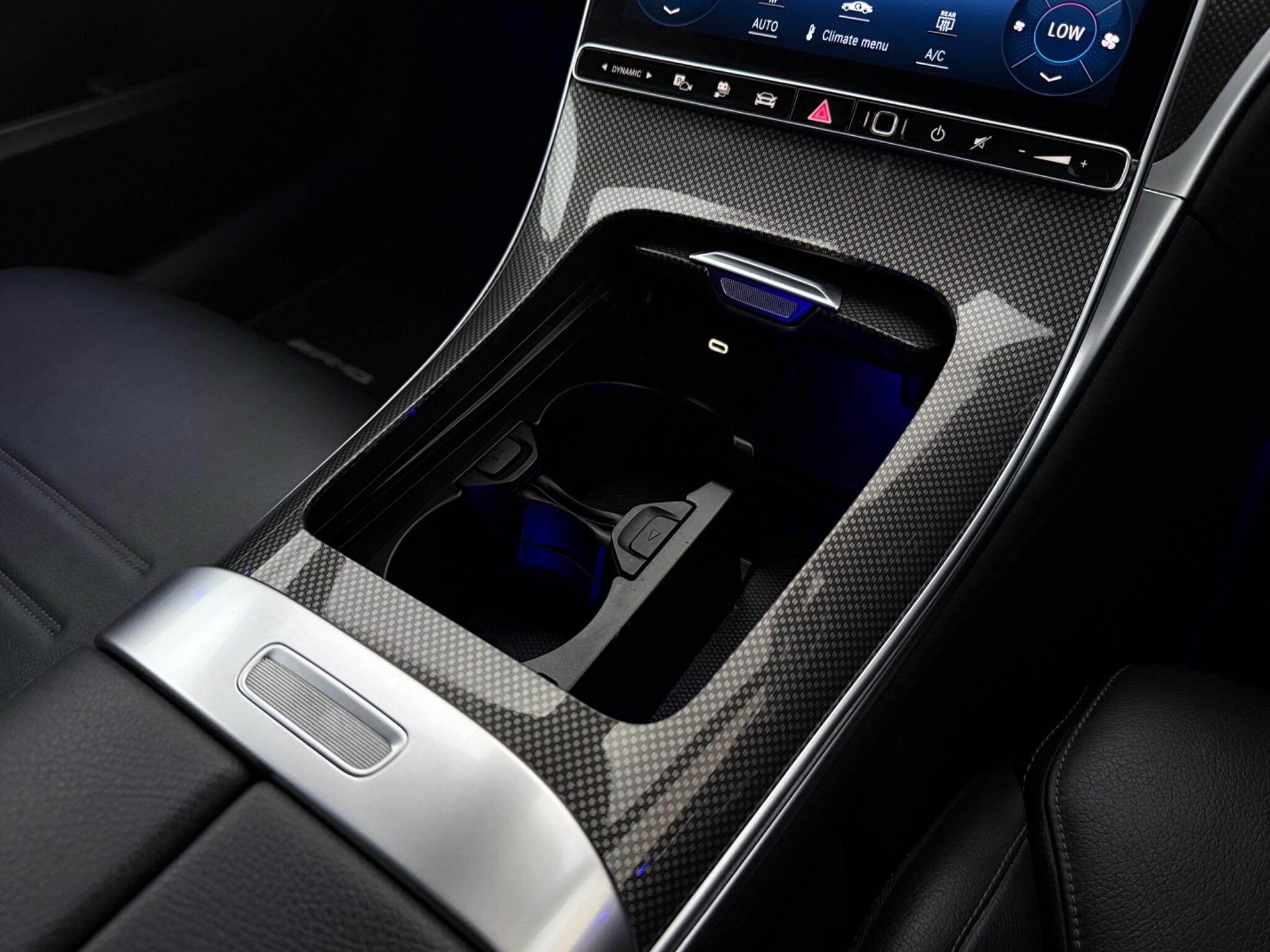 Mercedes-Benz C-Class view 31