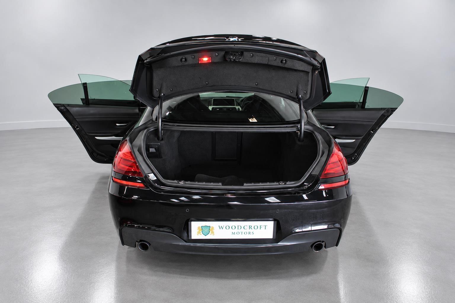 BMW 6 Series view 23