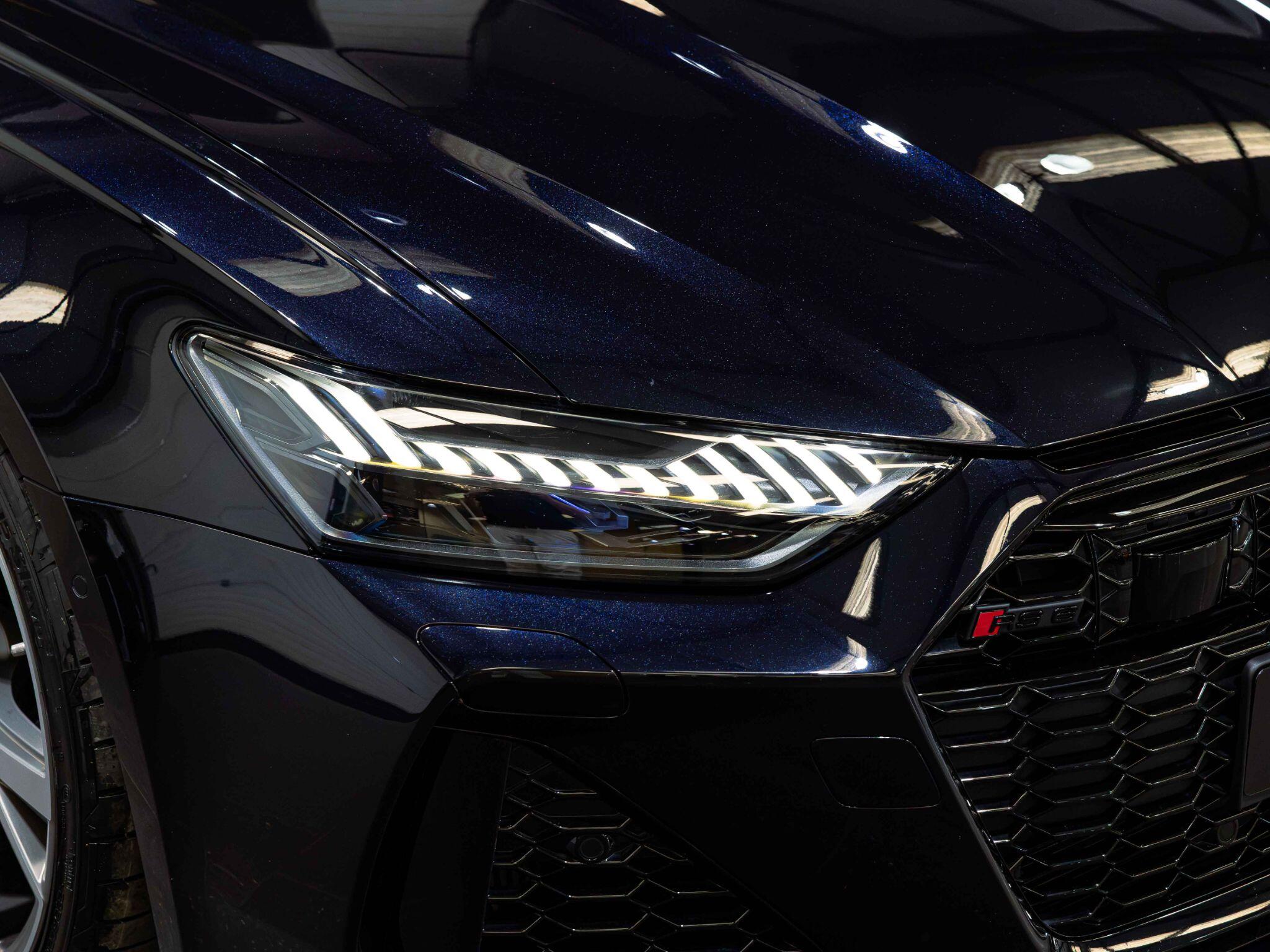 Audi RS6 Avant view 14