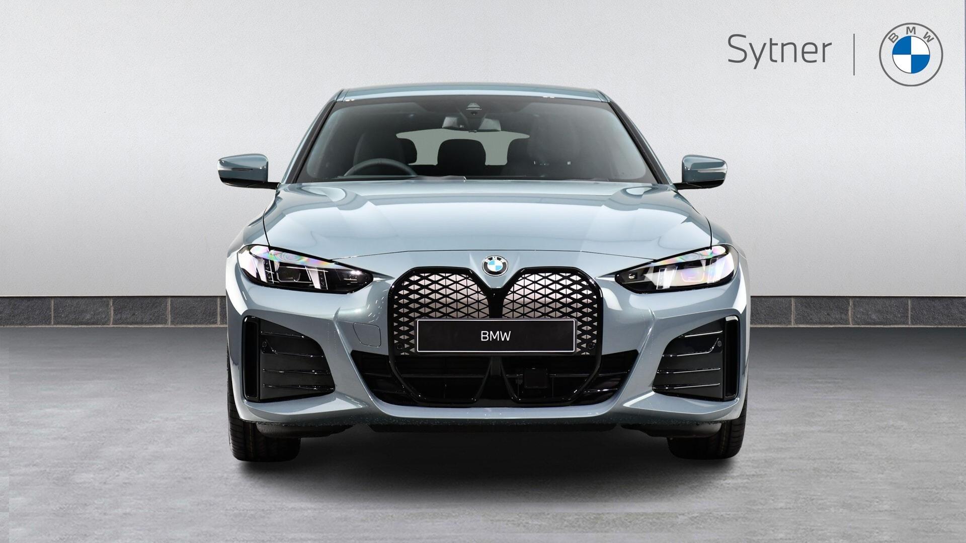 BMW i4 view 16