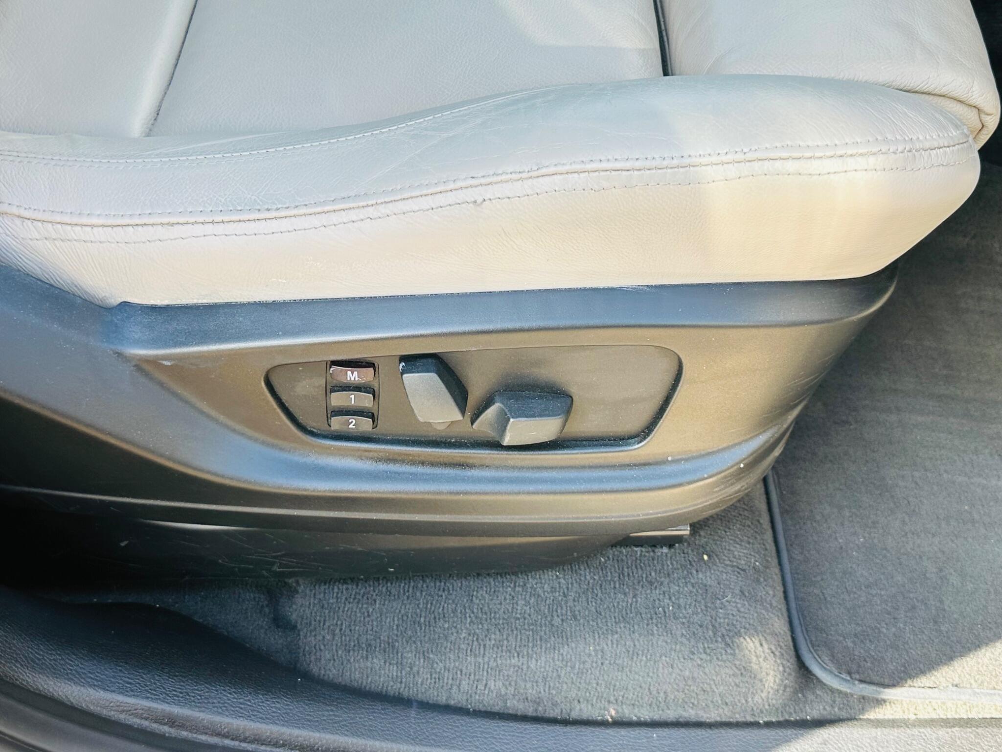 BMW X6 view 16