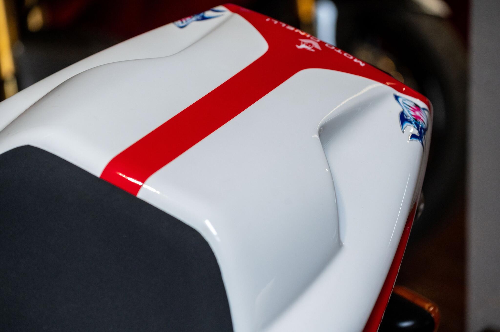 Ducati 916 view 22