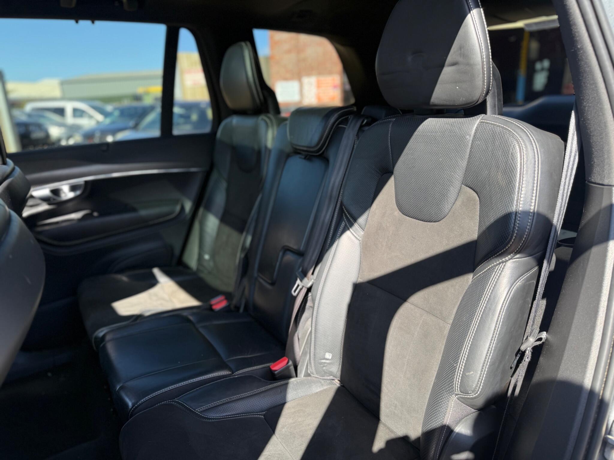 Volvo XC90 view 41