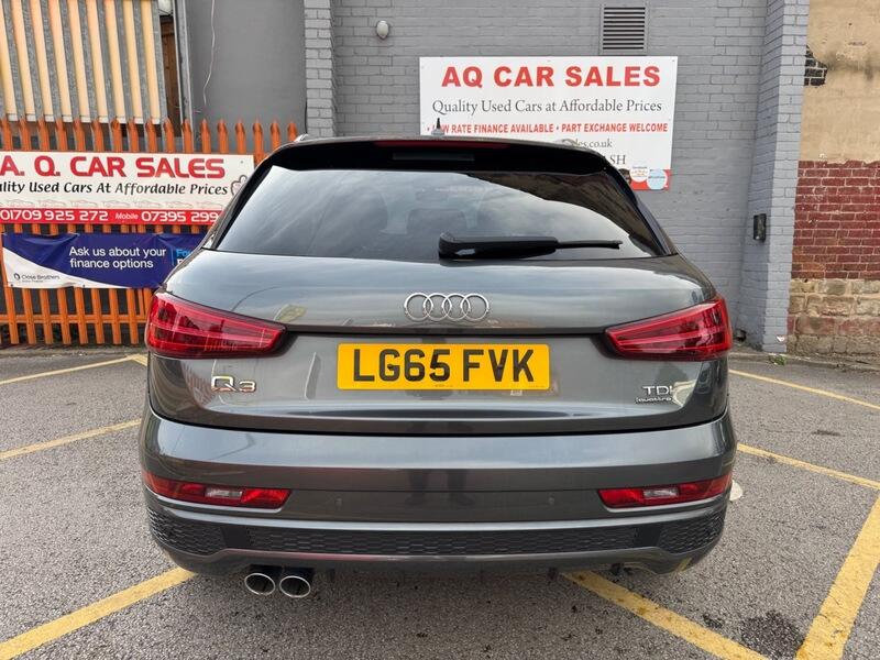 Audi Q3 view 6