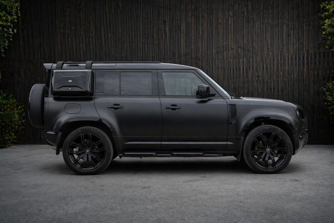Land Rover Defender view 9