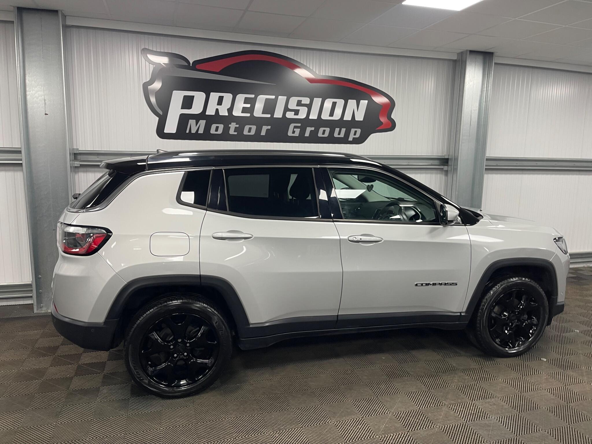 Jeep Compass view 22