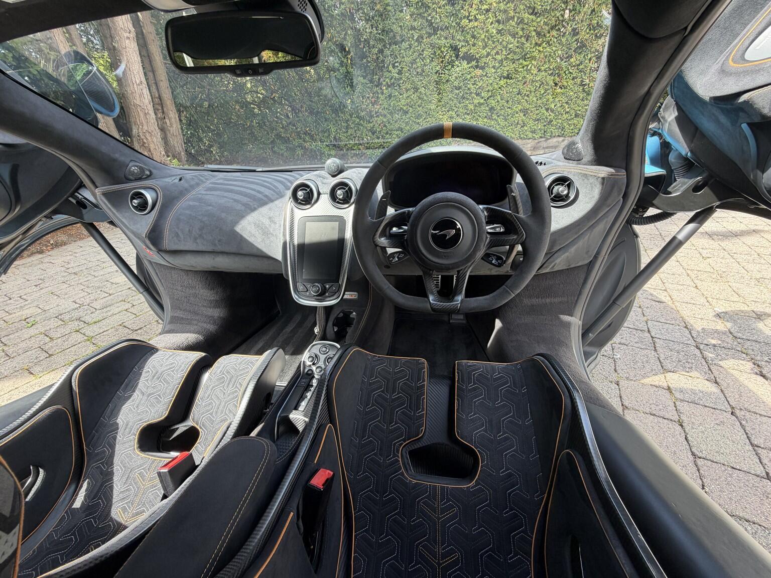 Mclaren 600LT view 23