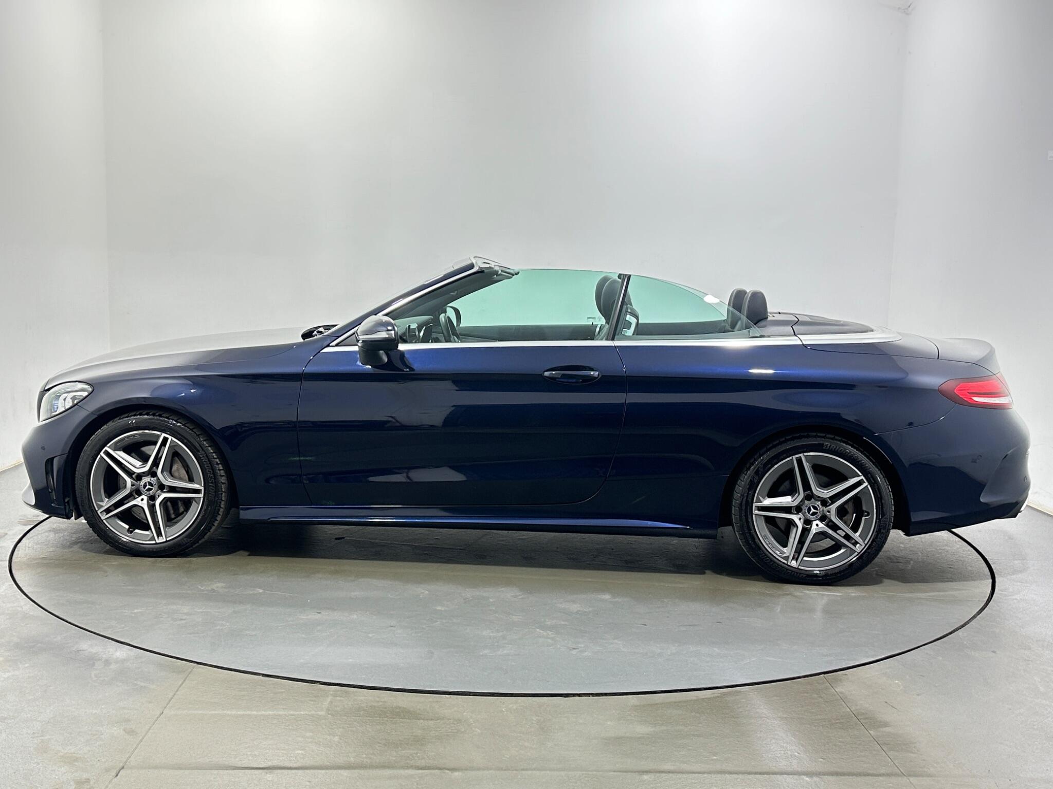 Mercedes-Benz C Class view 5