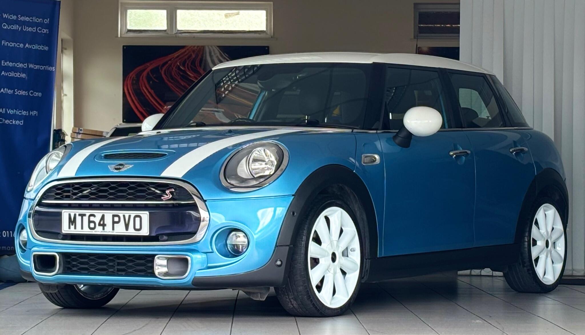 Mini Hatch view 3