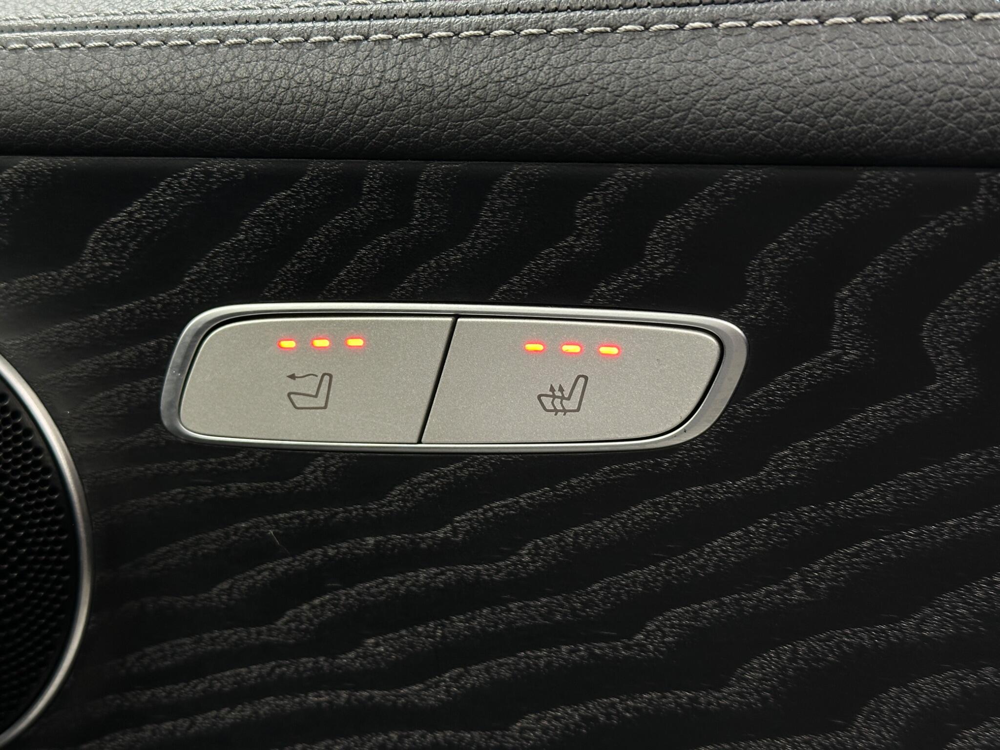 Mercedes-Benz E-Class view 20