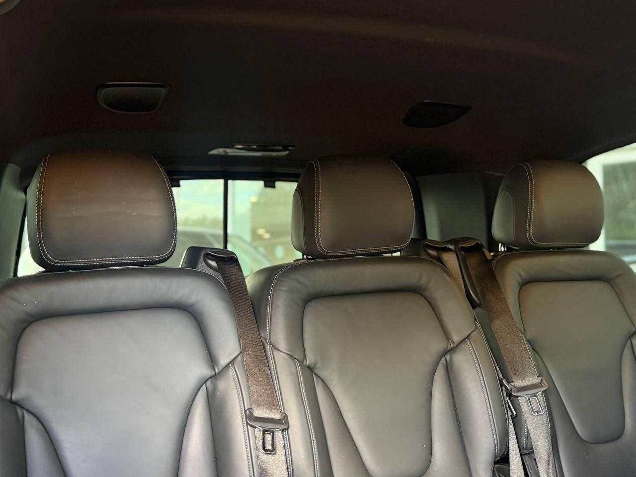 Mercedes-Benz V-Class view 18