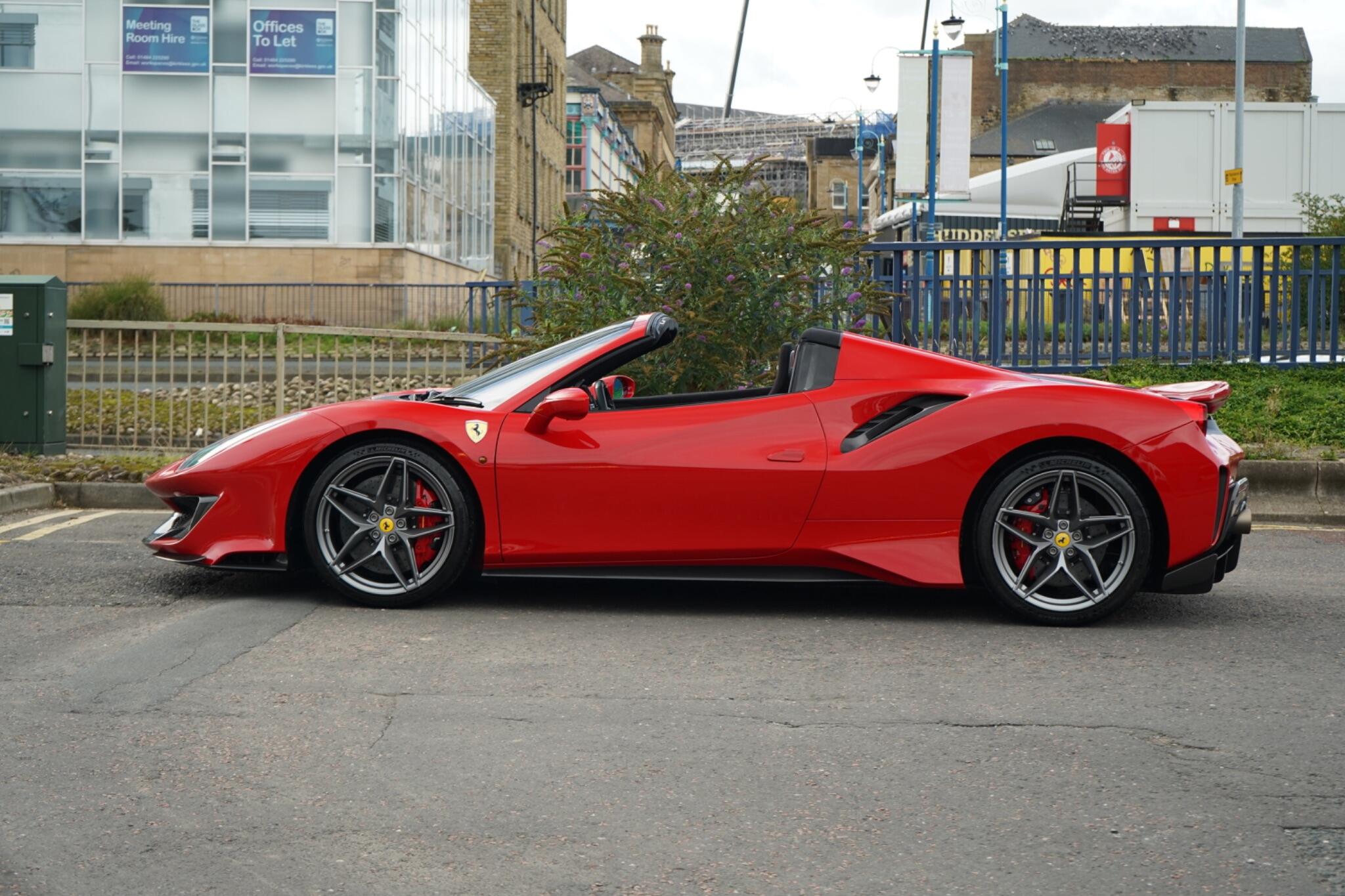 Ferrari 488 Pista view 13