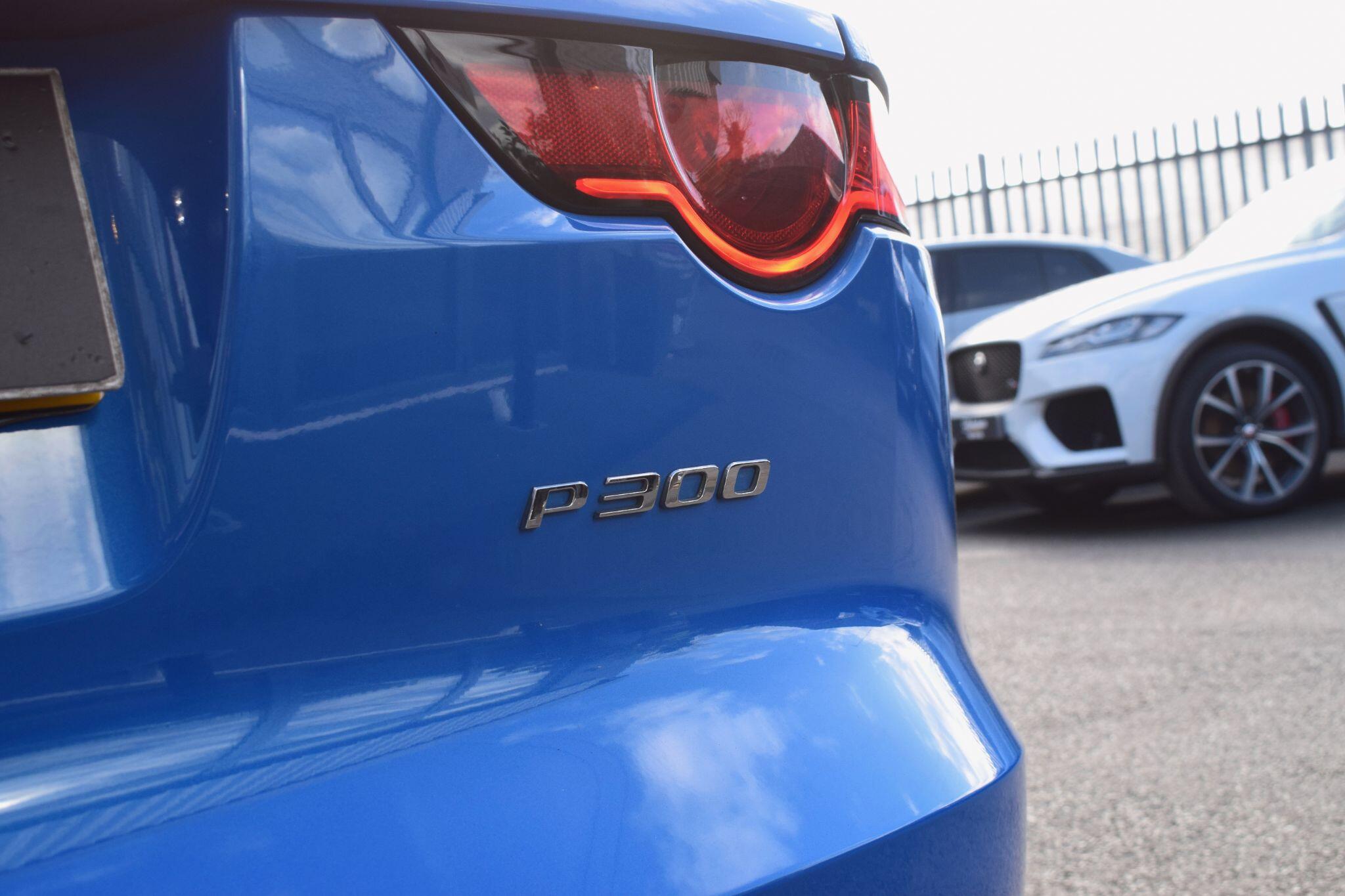 Jaguar F-Type view 39