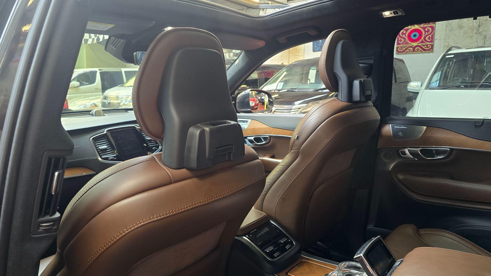 Volvo XC90 view 46