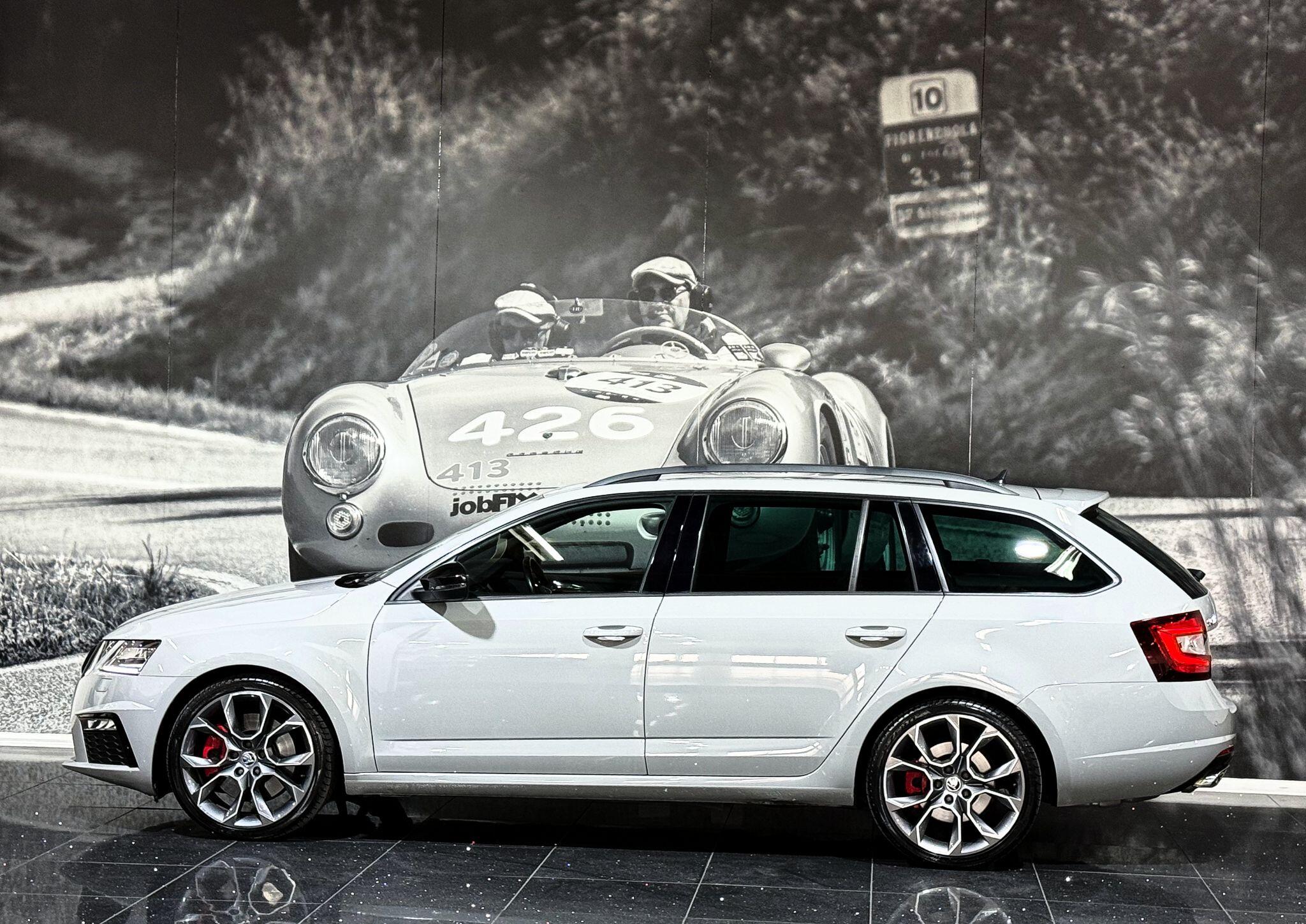 Skoda Octavia view 5