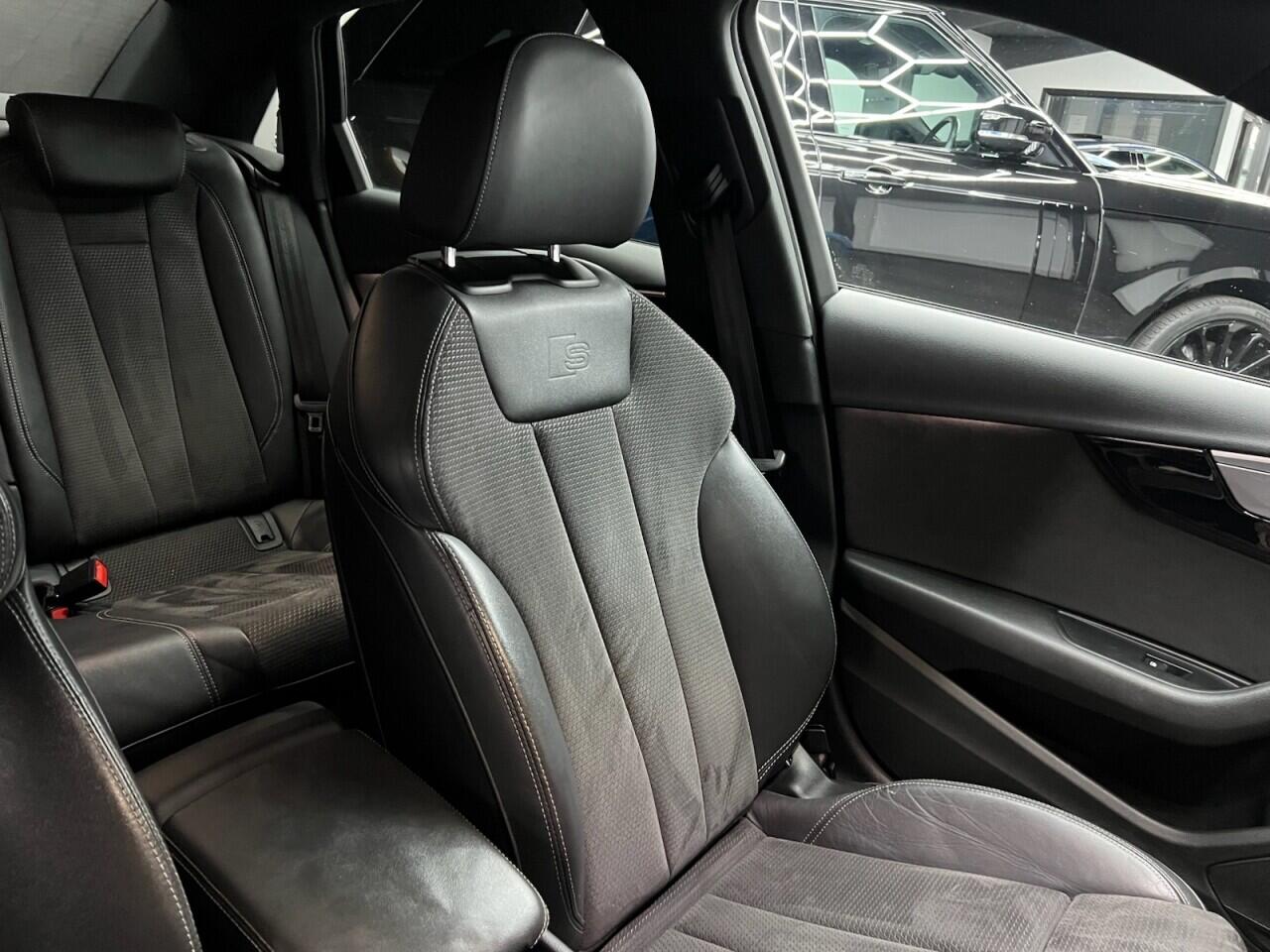 Audi A4 view 37