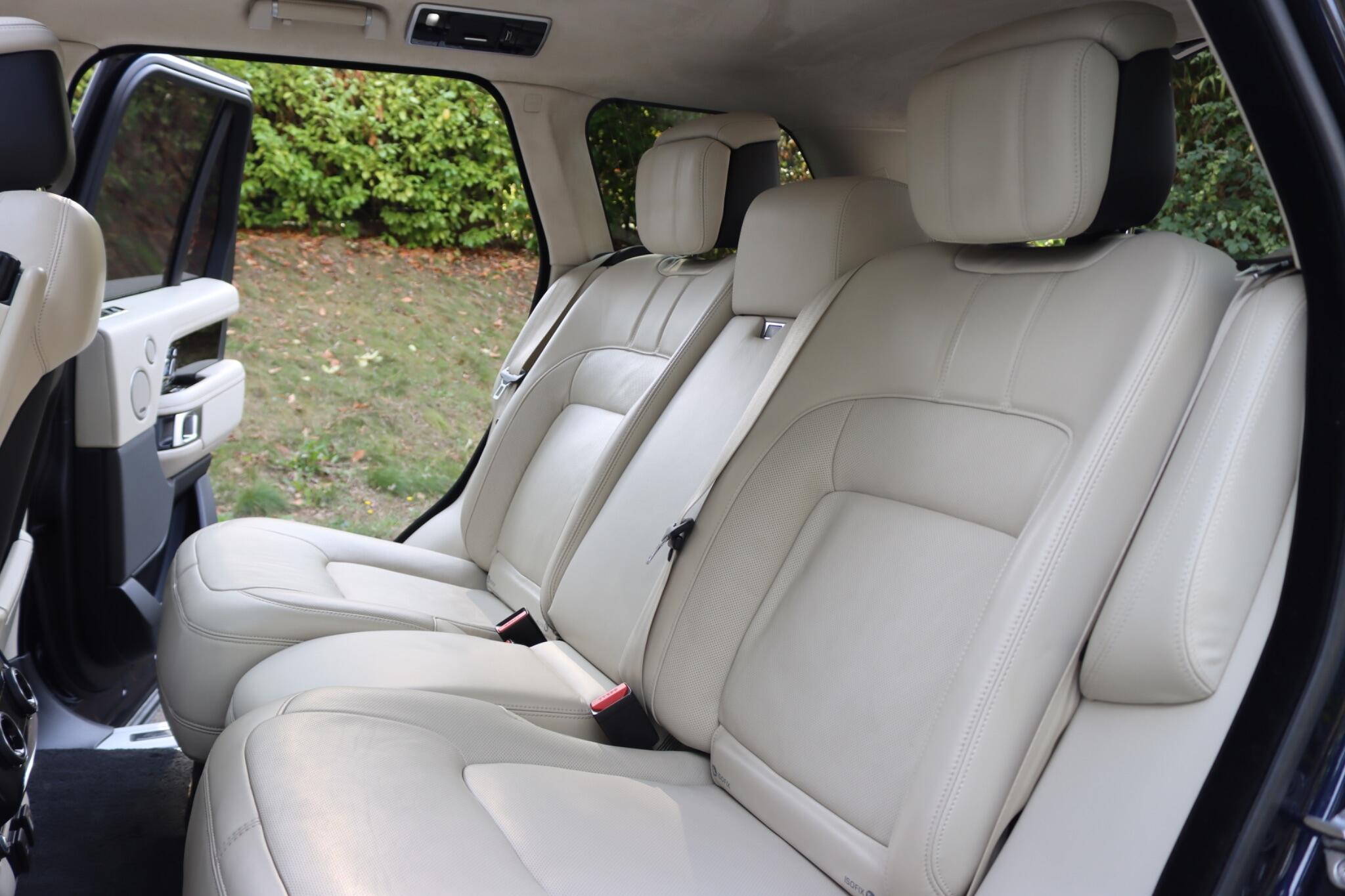 Land Rover Range Rover view 9