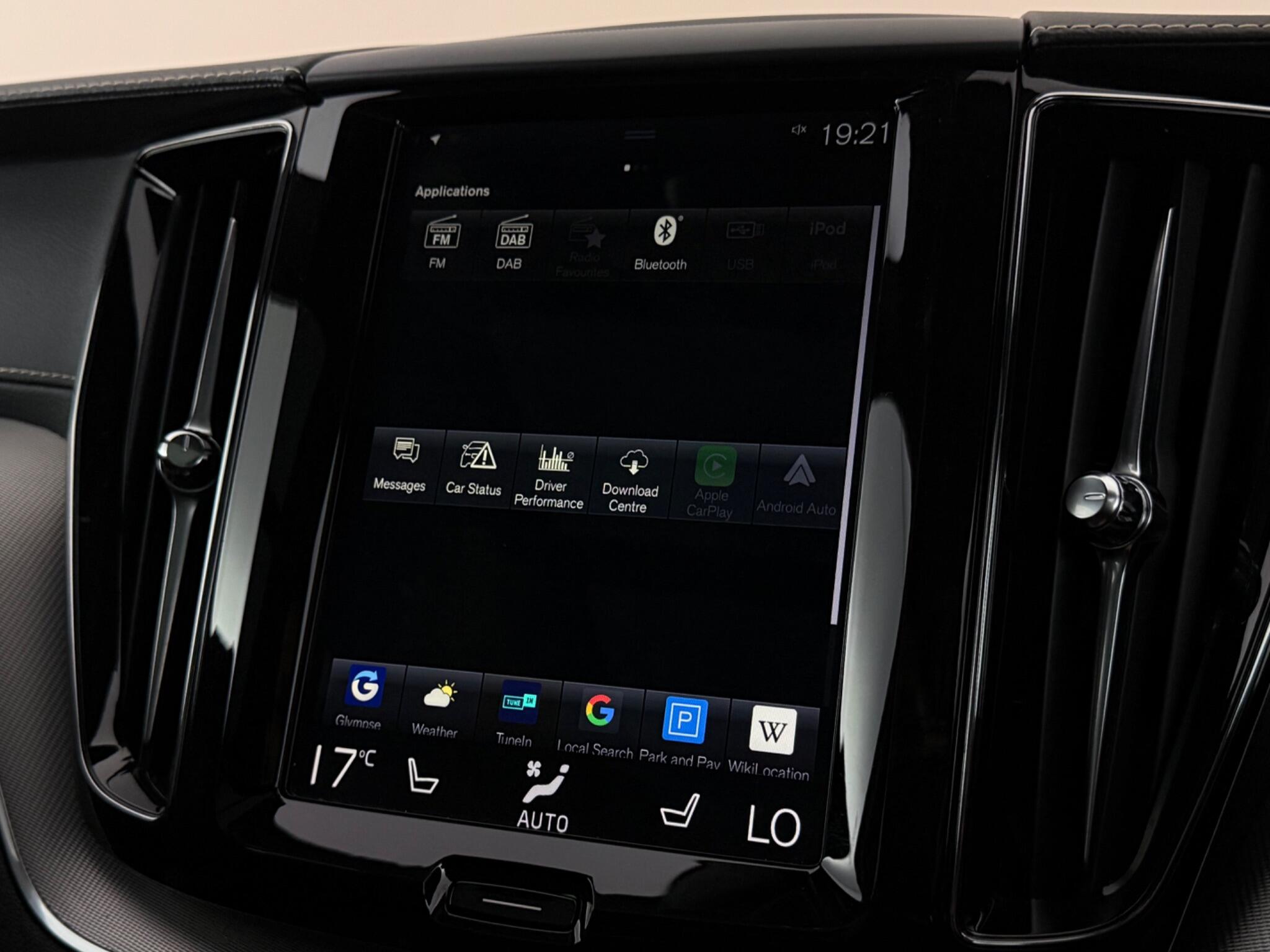 Volvo XC60 view 30