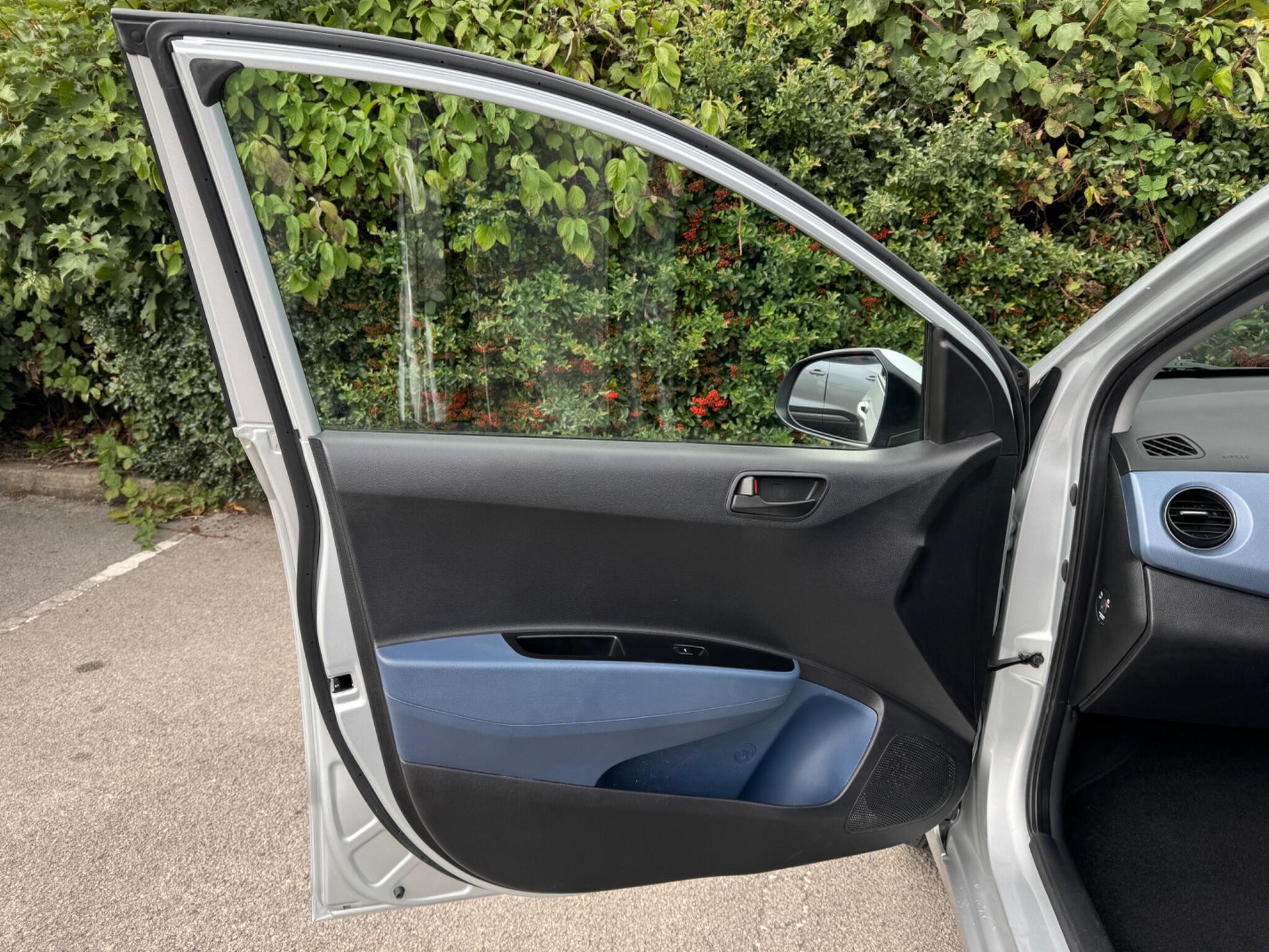 Hyundai I10 view 37