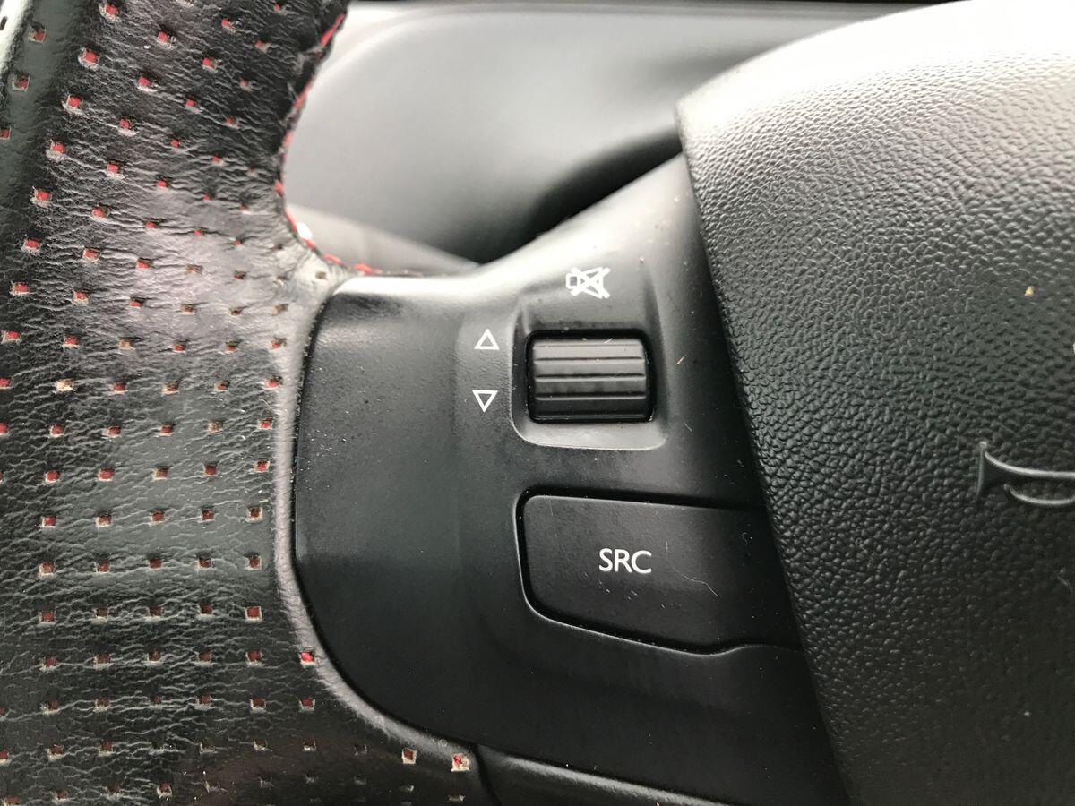 Peugeot 2008 view 19