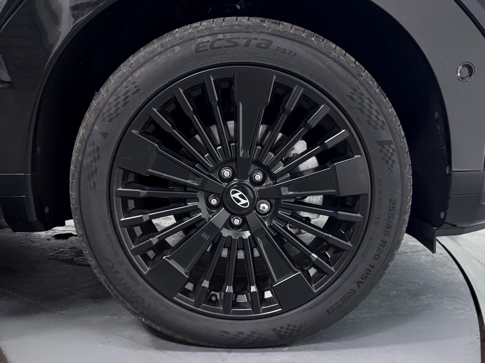 Hyundai Santa Fe view 70