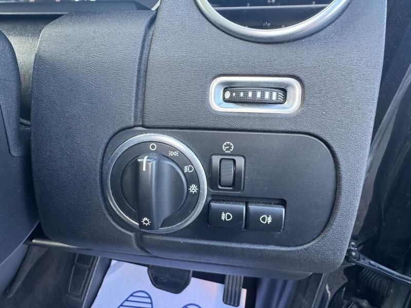 Land Rover Discovery view 52