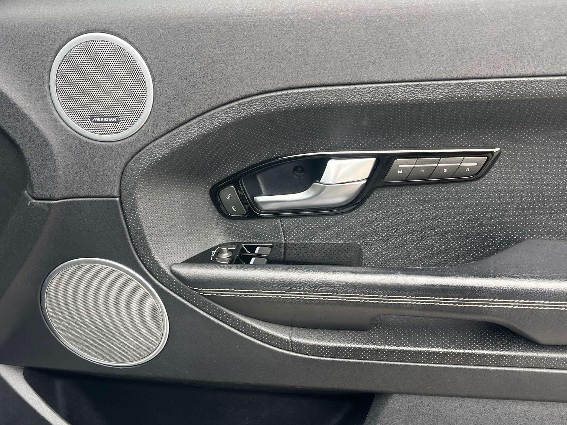 Land Rover Range Rover Evoque view 48