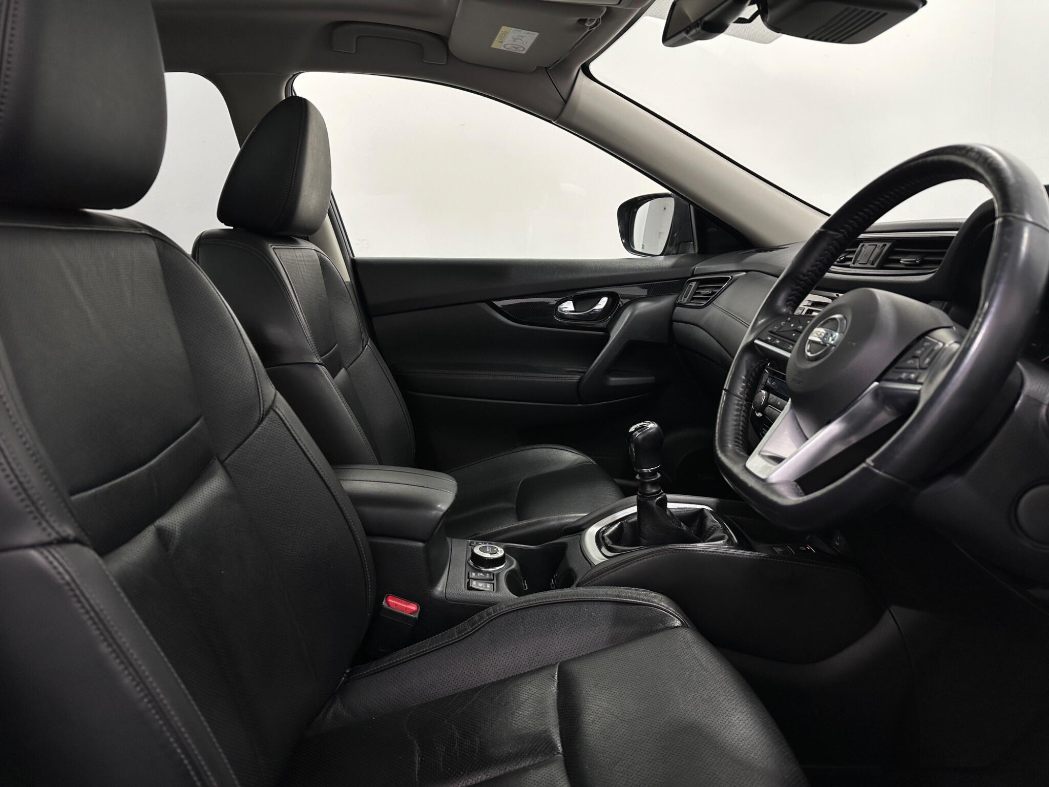 Nissan X-Trail view 32