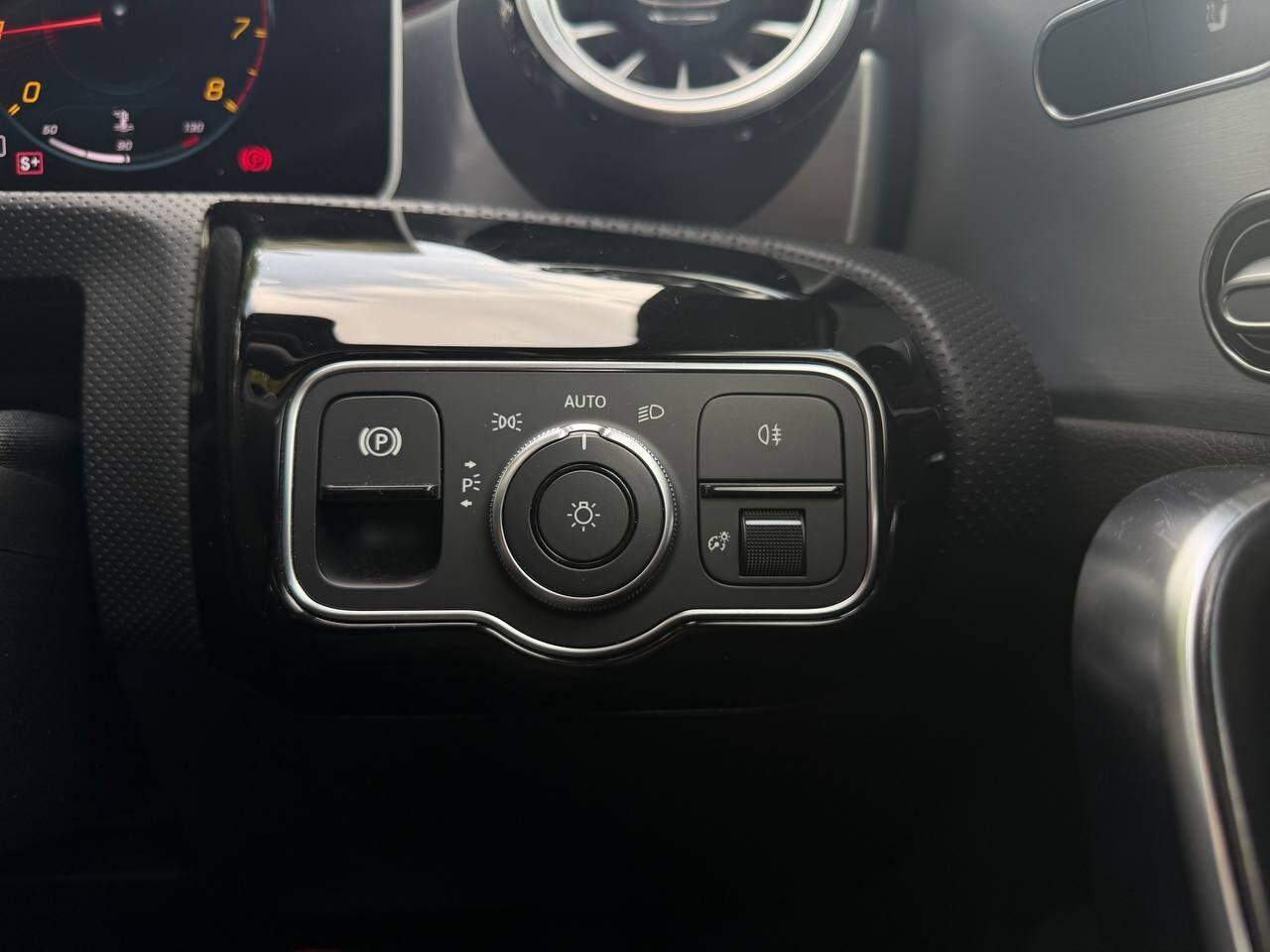 Mercedes-Benz A-Class view 42