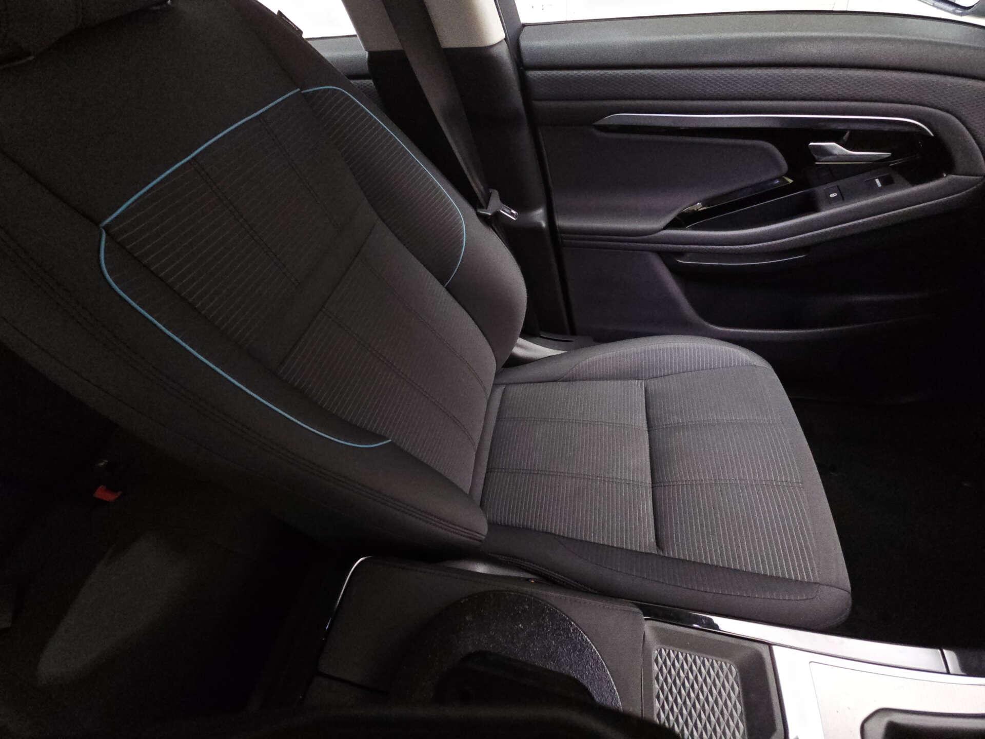 Land Rover Range Rover Evoque view 10