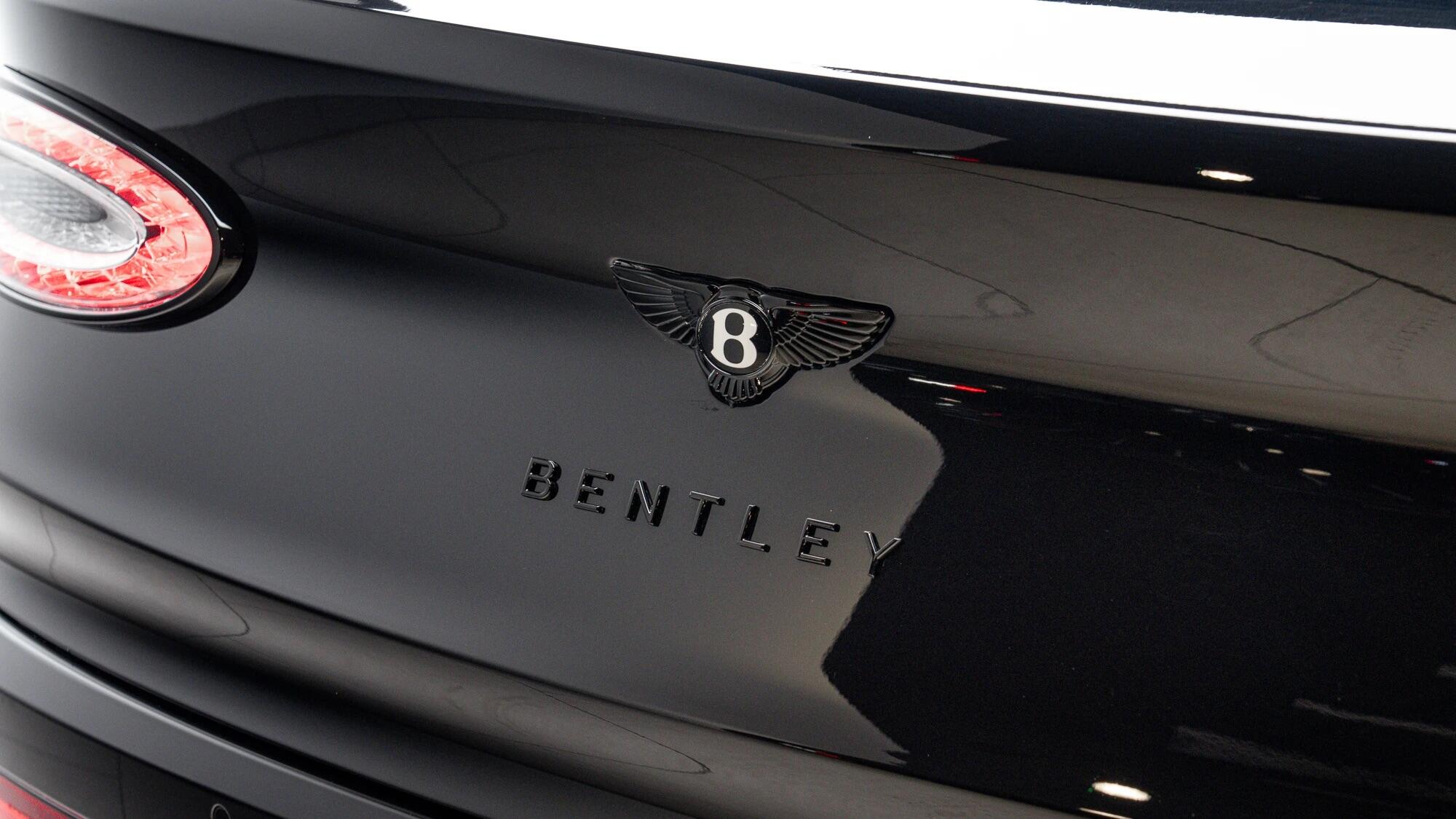 Bentley Bentayga view 52