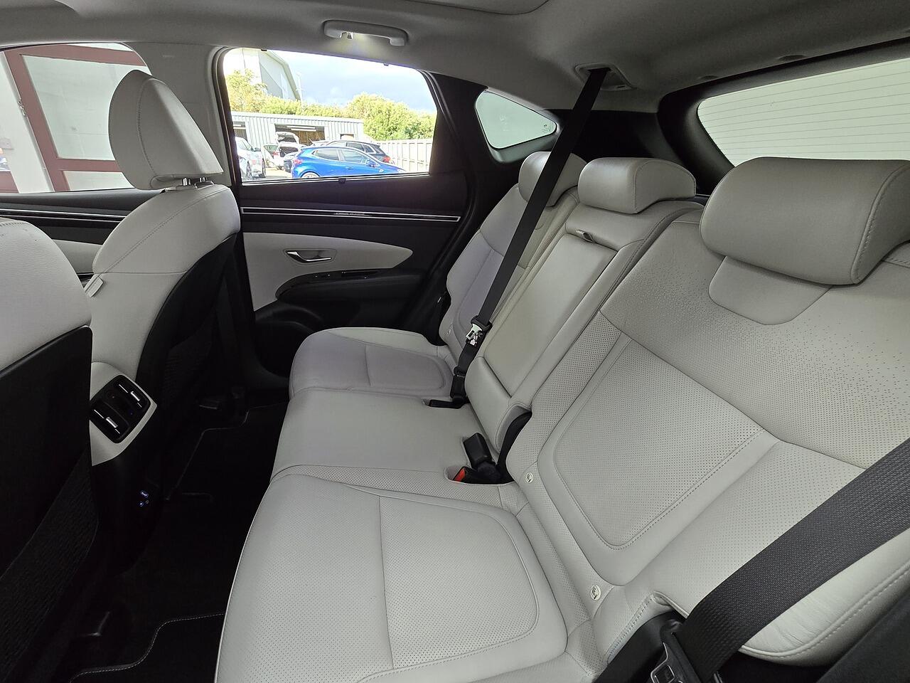 Hyundai Tucson view 17