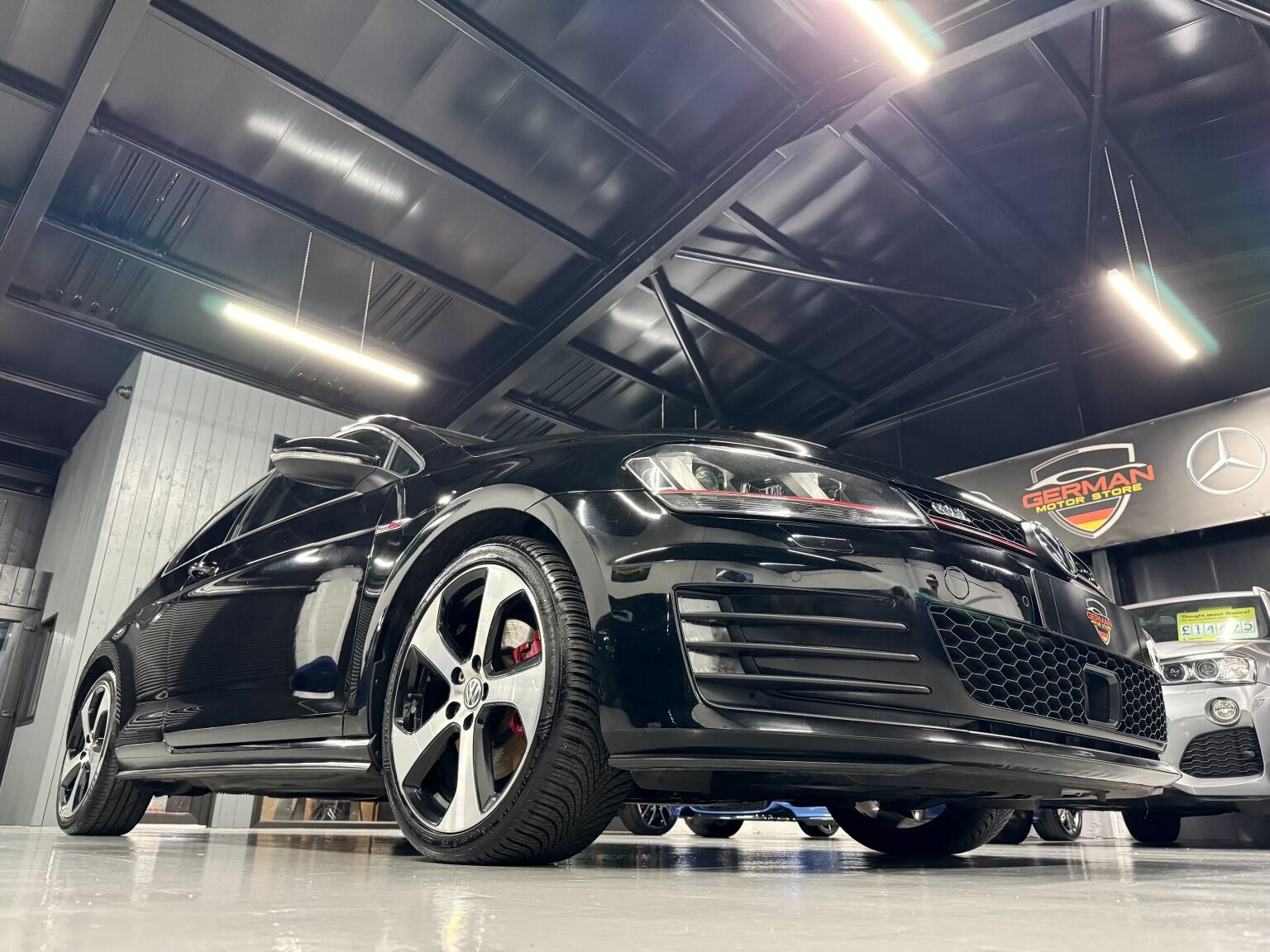 Volkswagen Golf view 9