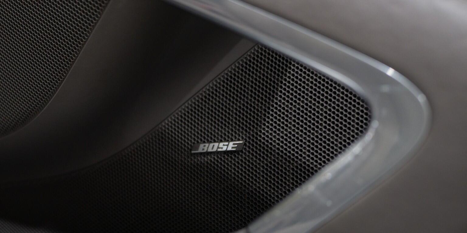 Porsche 911 view 28
