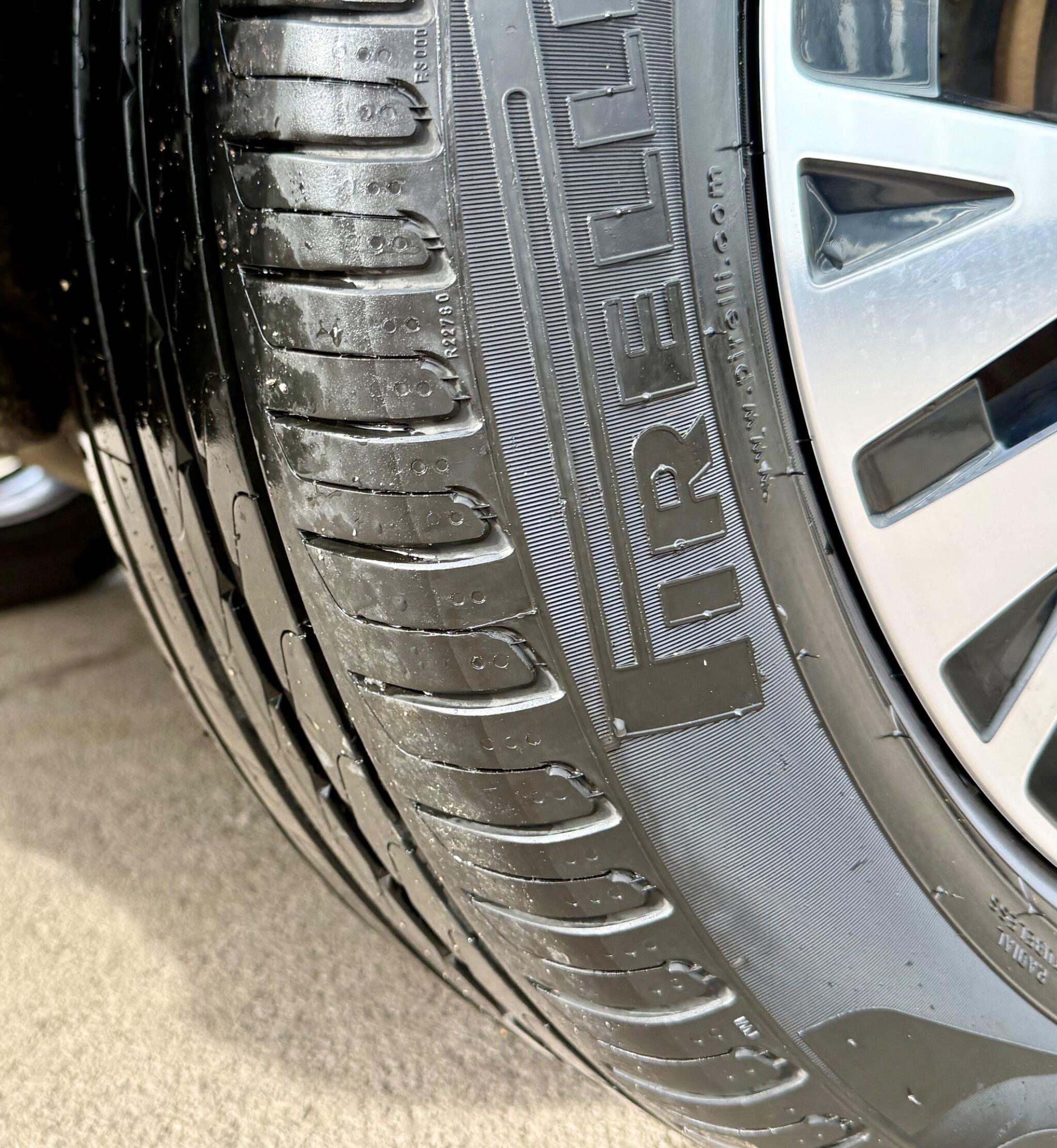 Mercedes-Benz GLB view 27