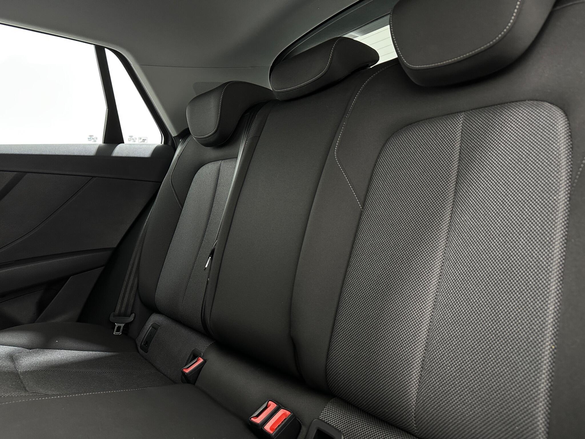 Audi Q2 view 39