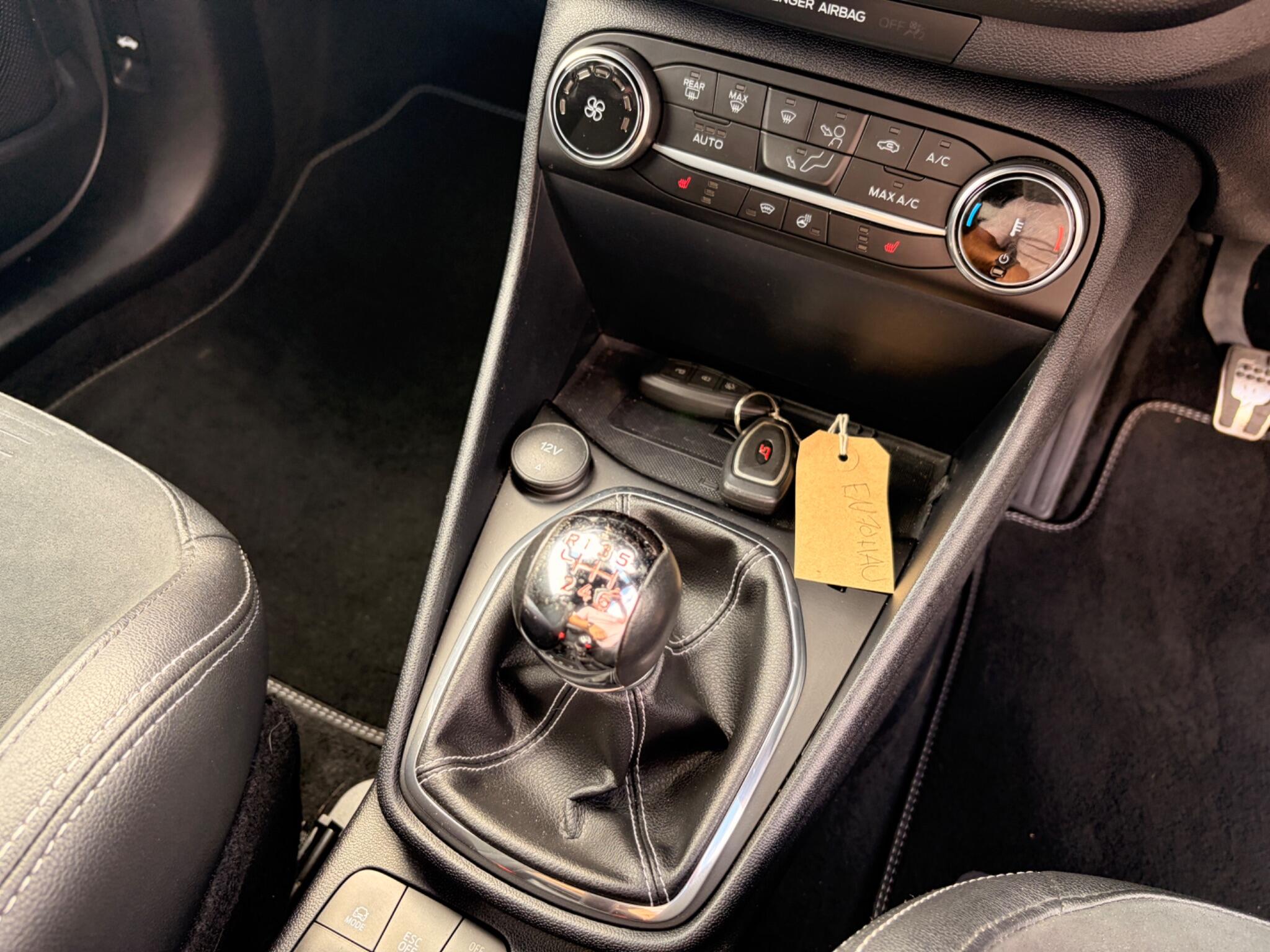 Ford Fiesta view 13