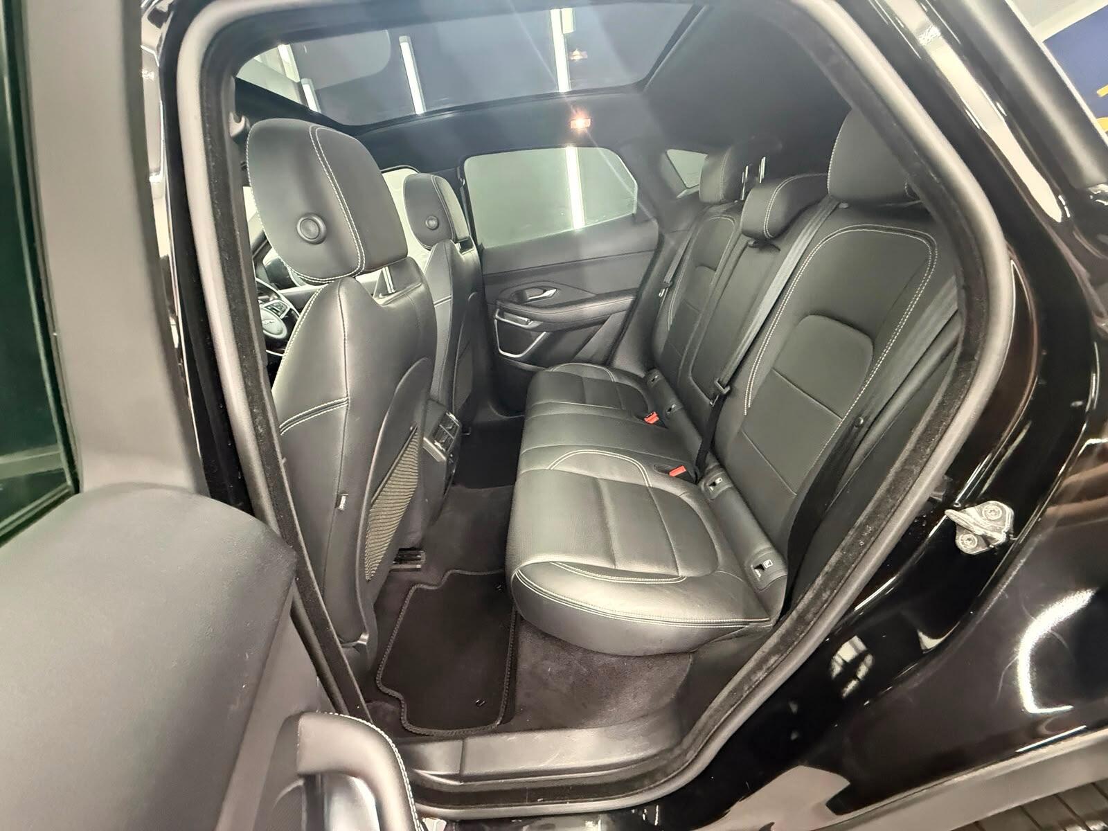 Jaguar E-Pace view 31